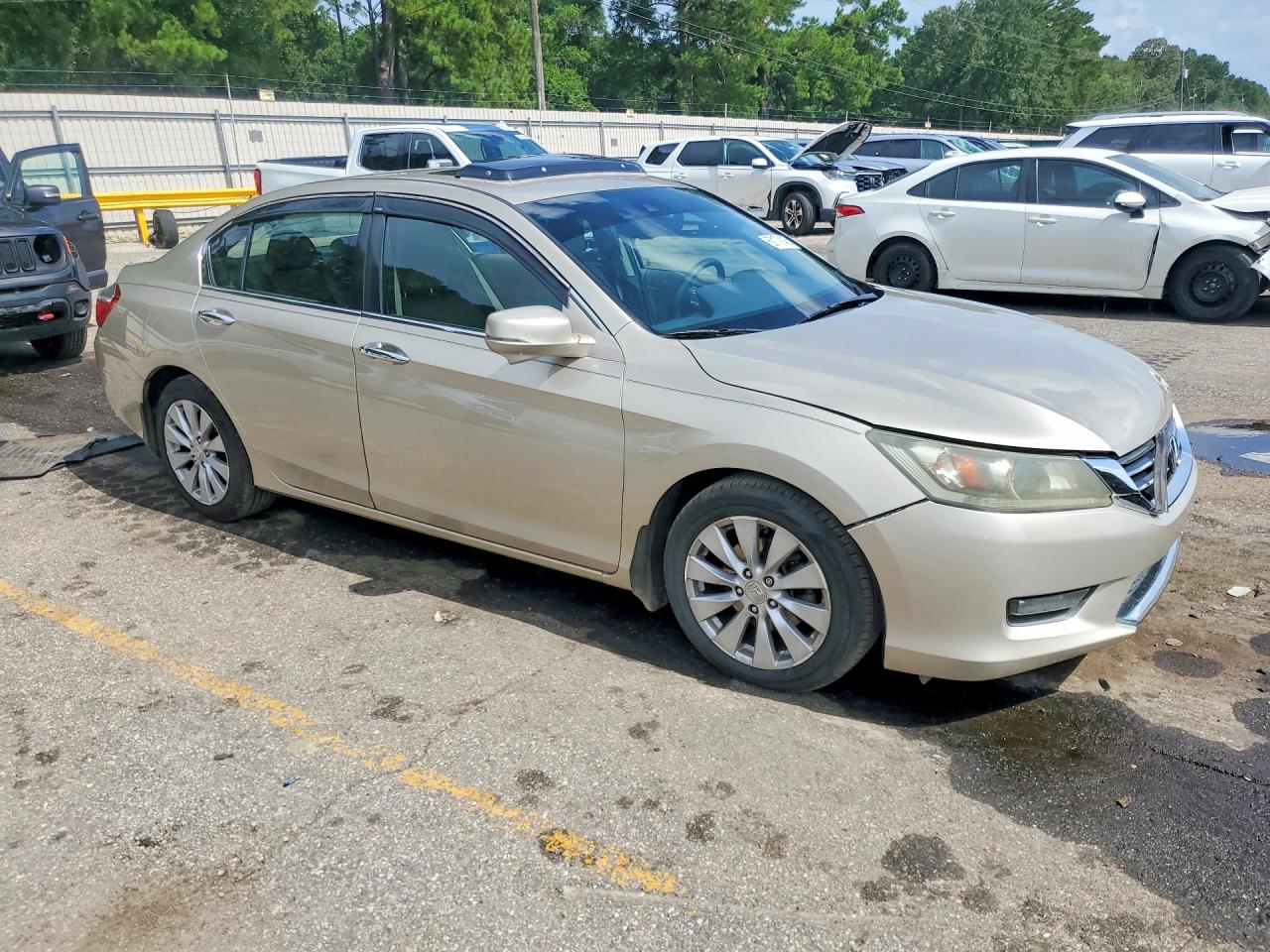 2014 Honda Accord Exl Gold vin: 1HGCR2F87EA131702