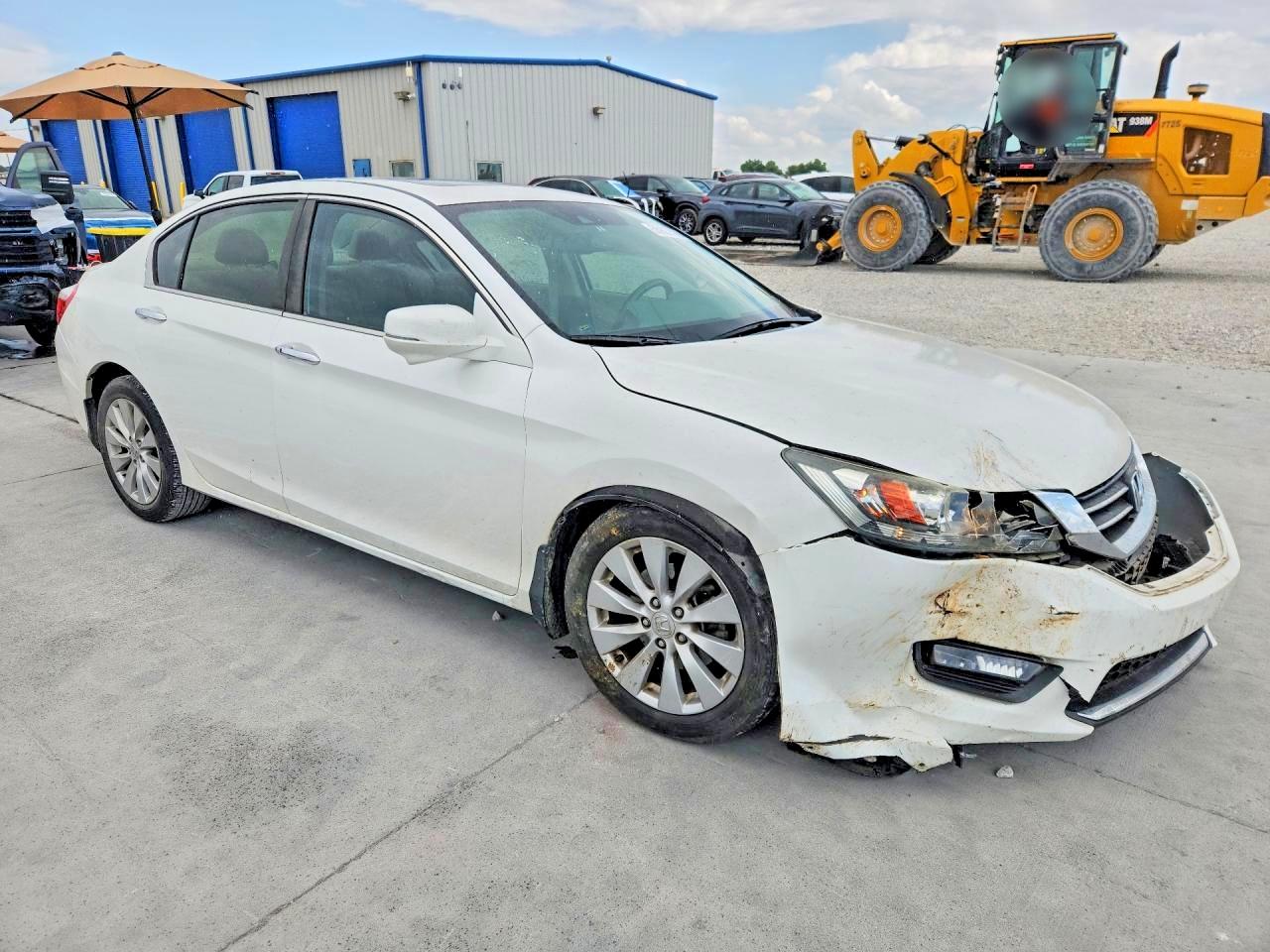 2015 Honda Accord Exl White vin: 1HGCR2F87FA028247