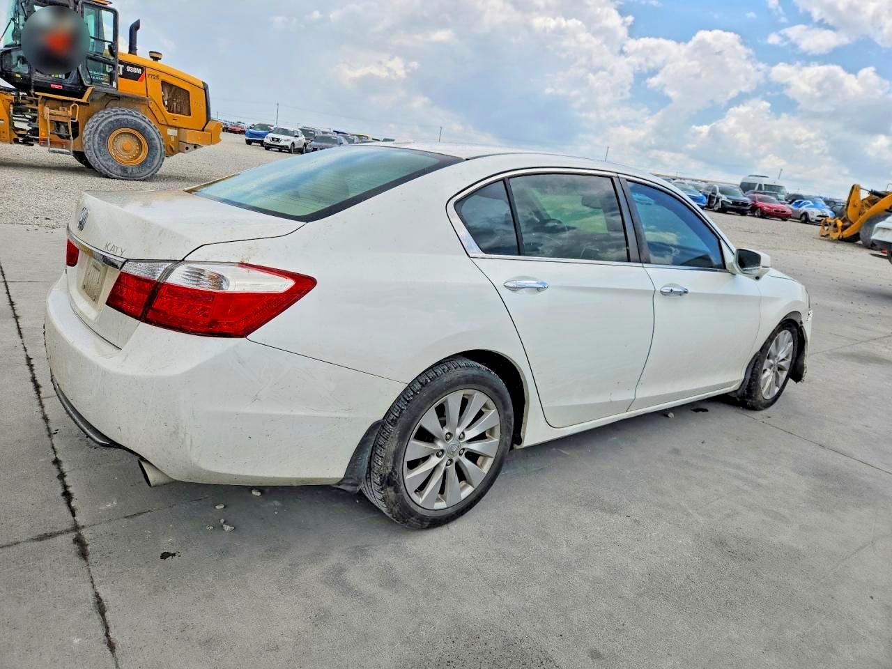 2015 Honda Accord Exl White vin: 1HGCR2F87FA028247