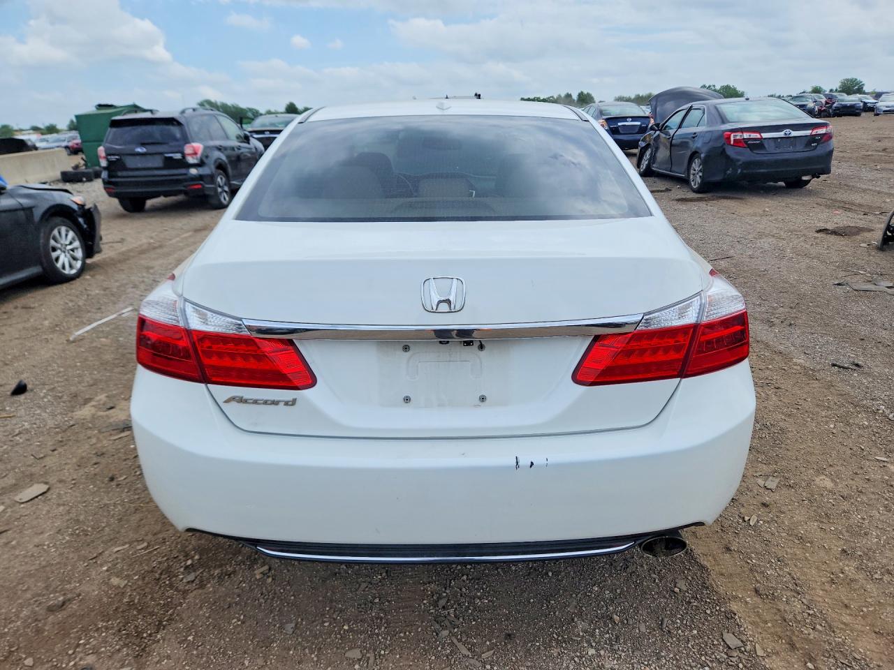 2015 Honda Accord Exl White vin: 1HGCR2F87FA062771
