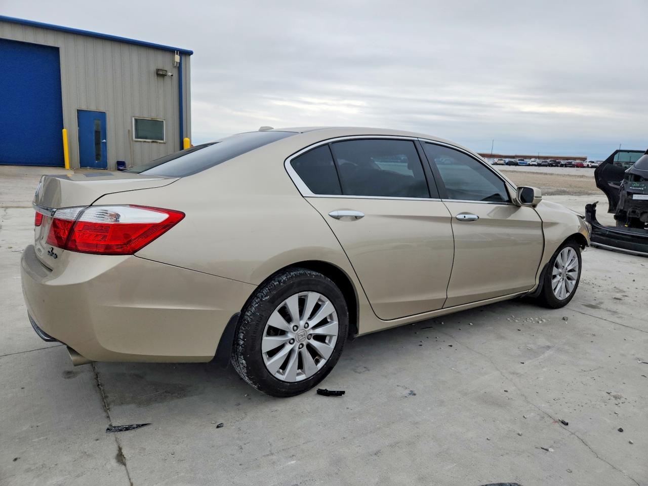 2015 Honda Accord Exl Gold vin: 1HGCR2F87FA157301