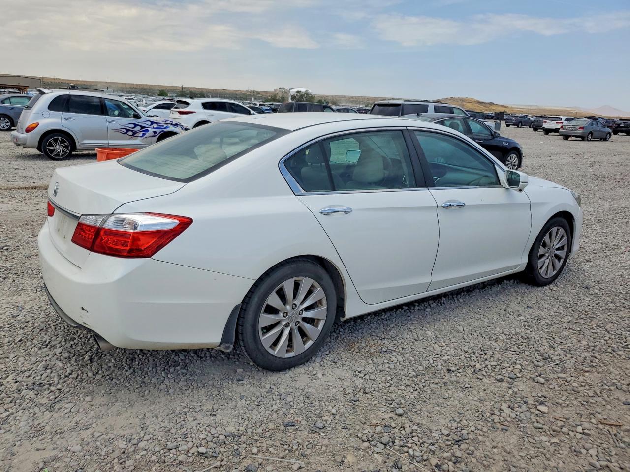 2015 Honda Accord Exl Белый vin: 1HGCR2F87FA241151