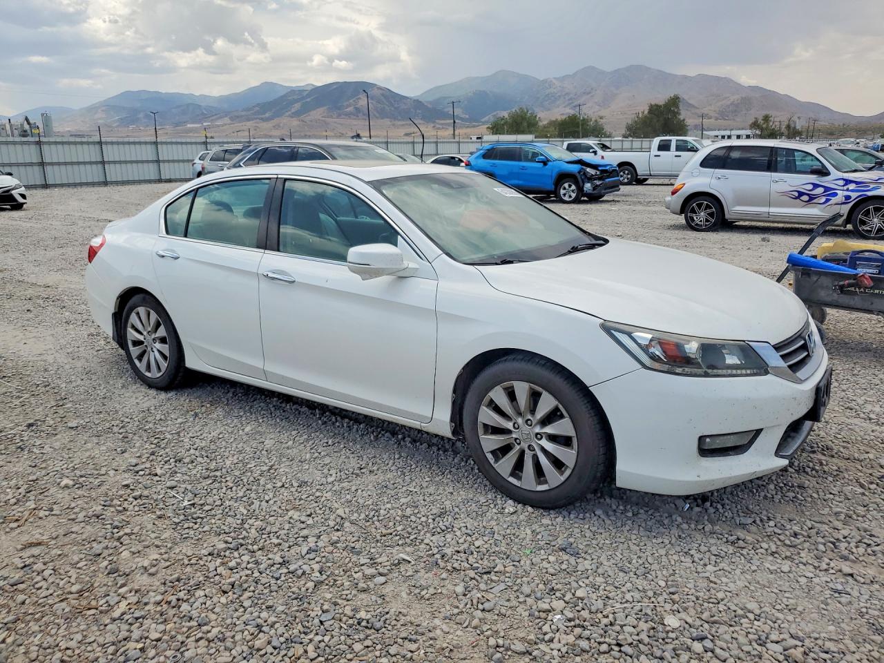 2015 Honda Accord Exl Белый vin: 1HGCR2F87FA241151