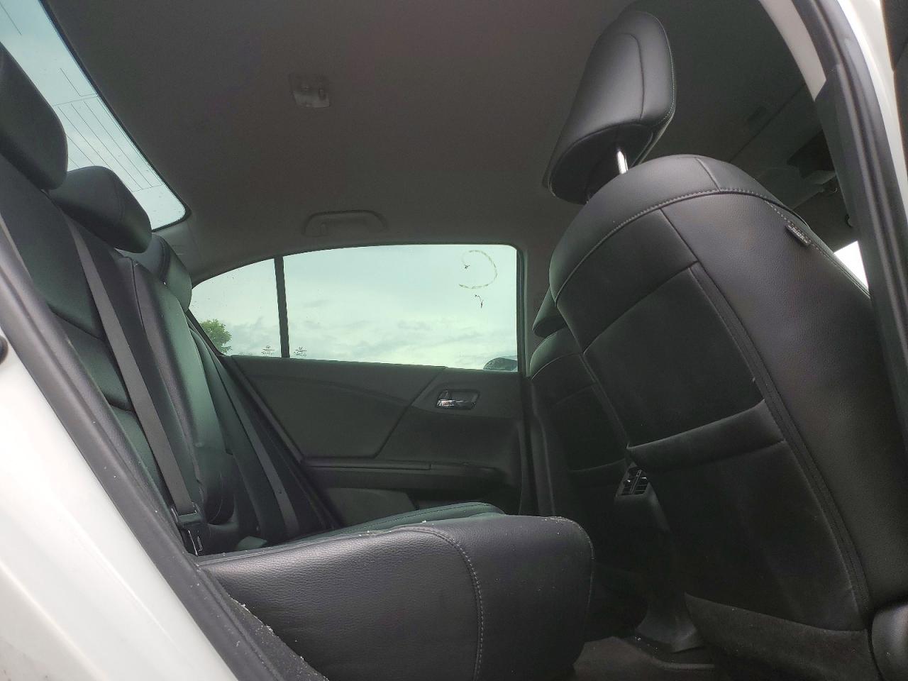 2015 Honda Accord Exl White vin: 1HGCR2F87FA804845