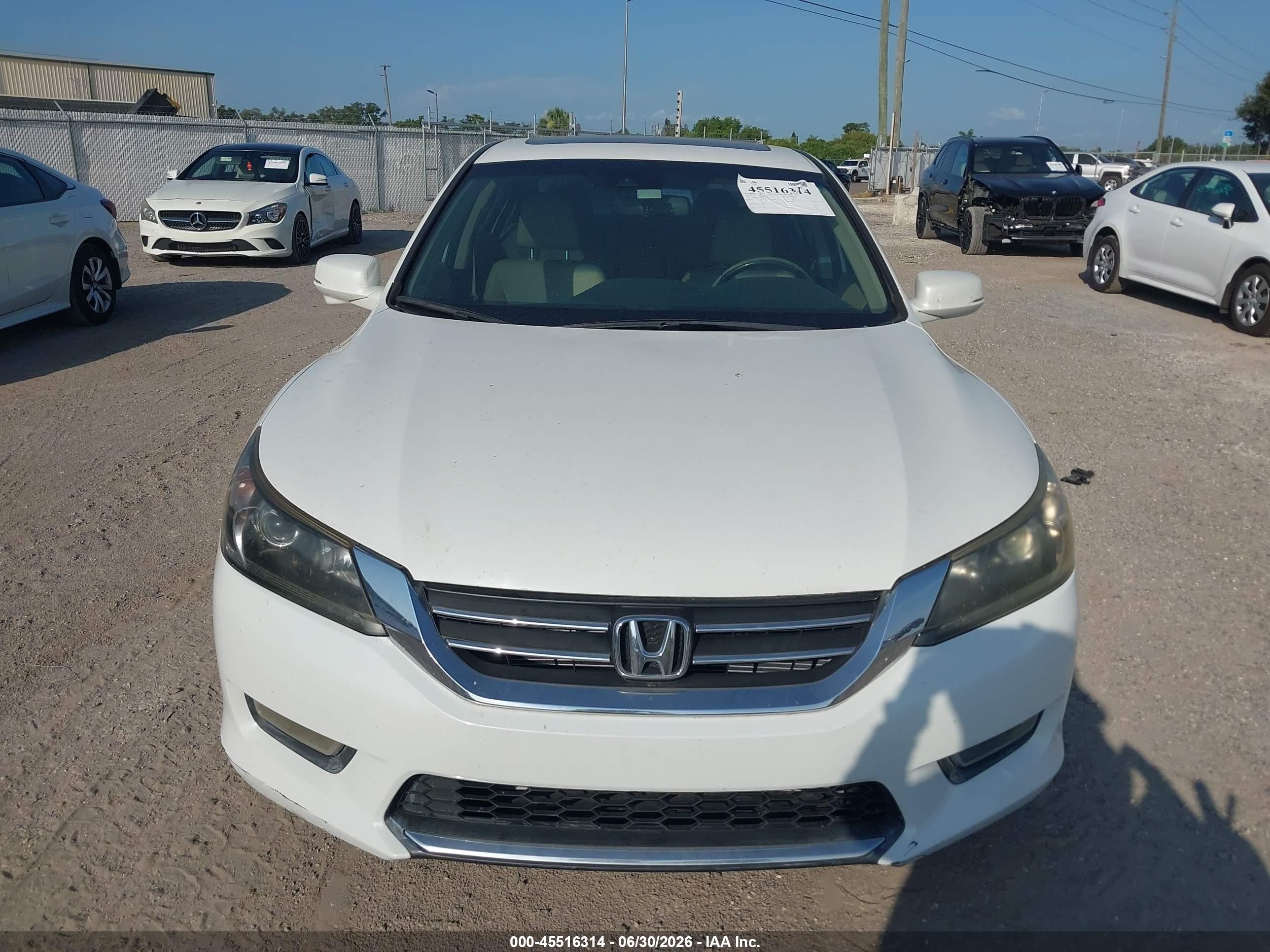 2013 Honda Accord Ex-l White vin: 1HGCR2F88DA151360