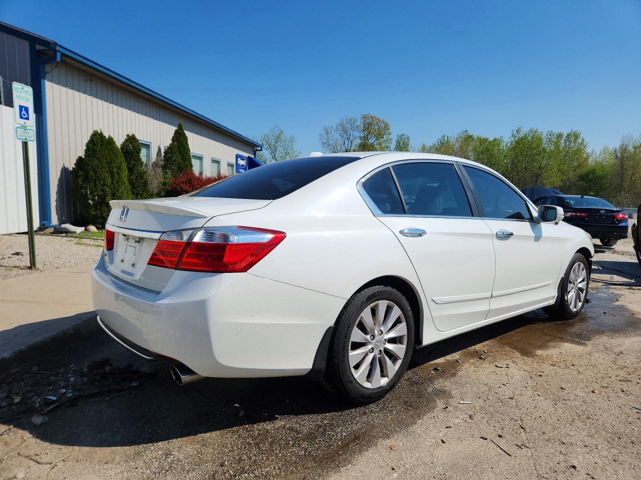 2014 Honda Accord Exl White vin: 1HGCR2F88EA181010