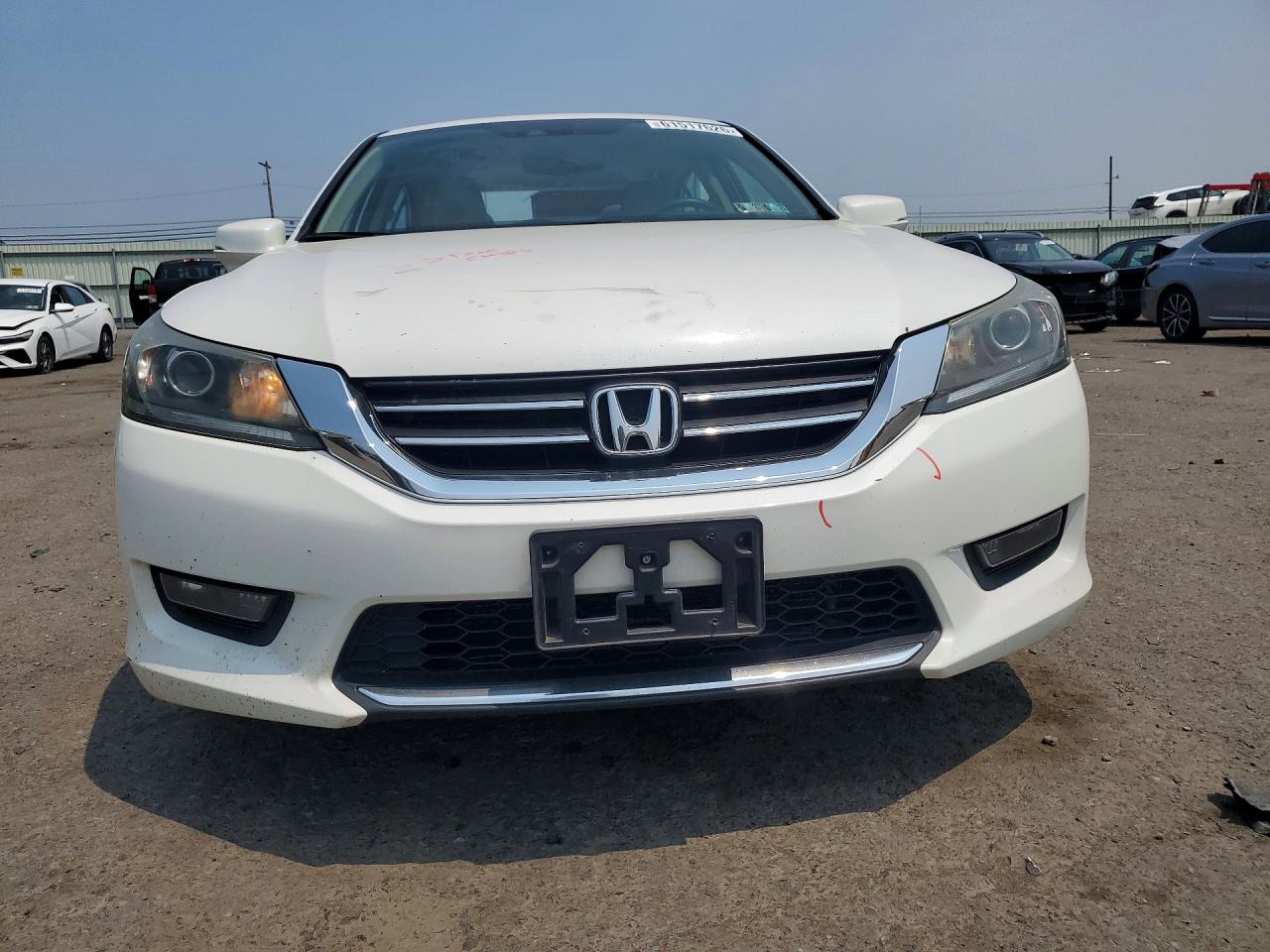 2015 Honda Accord Exl White vin: 1HGCR2F88FA131757