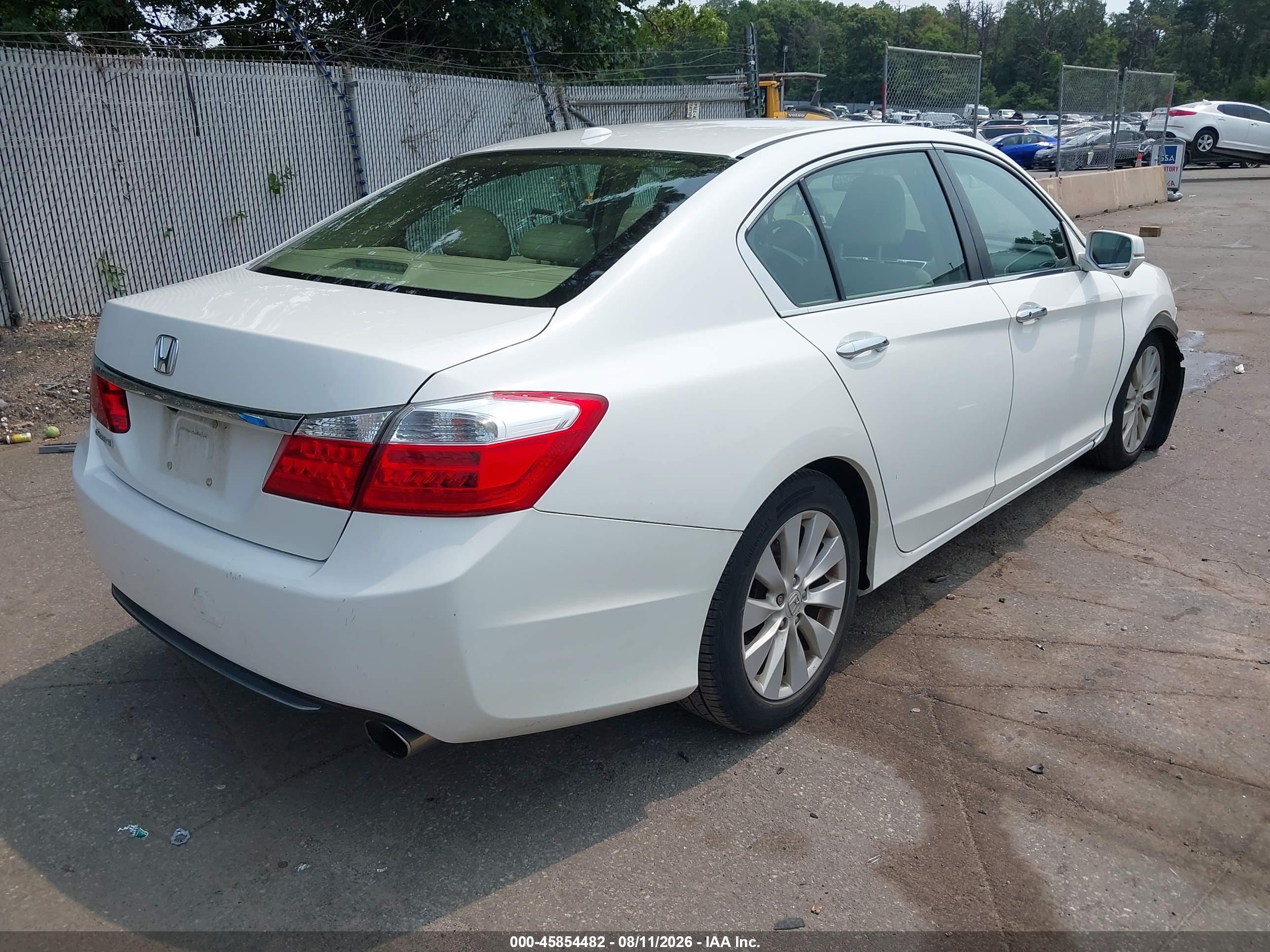 2014 Honda Accord Ex-l White vin: 1HGCR2F89EA022271