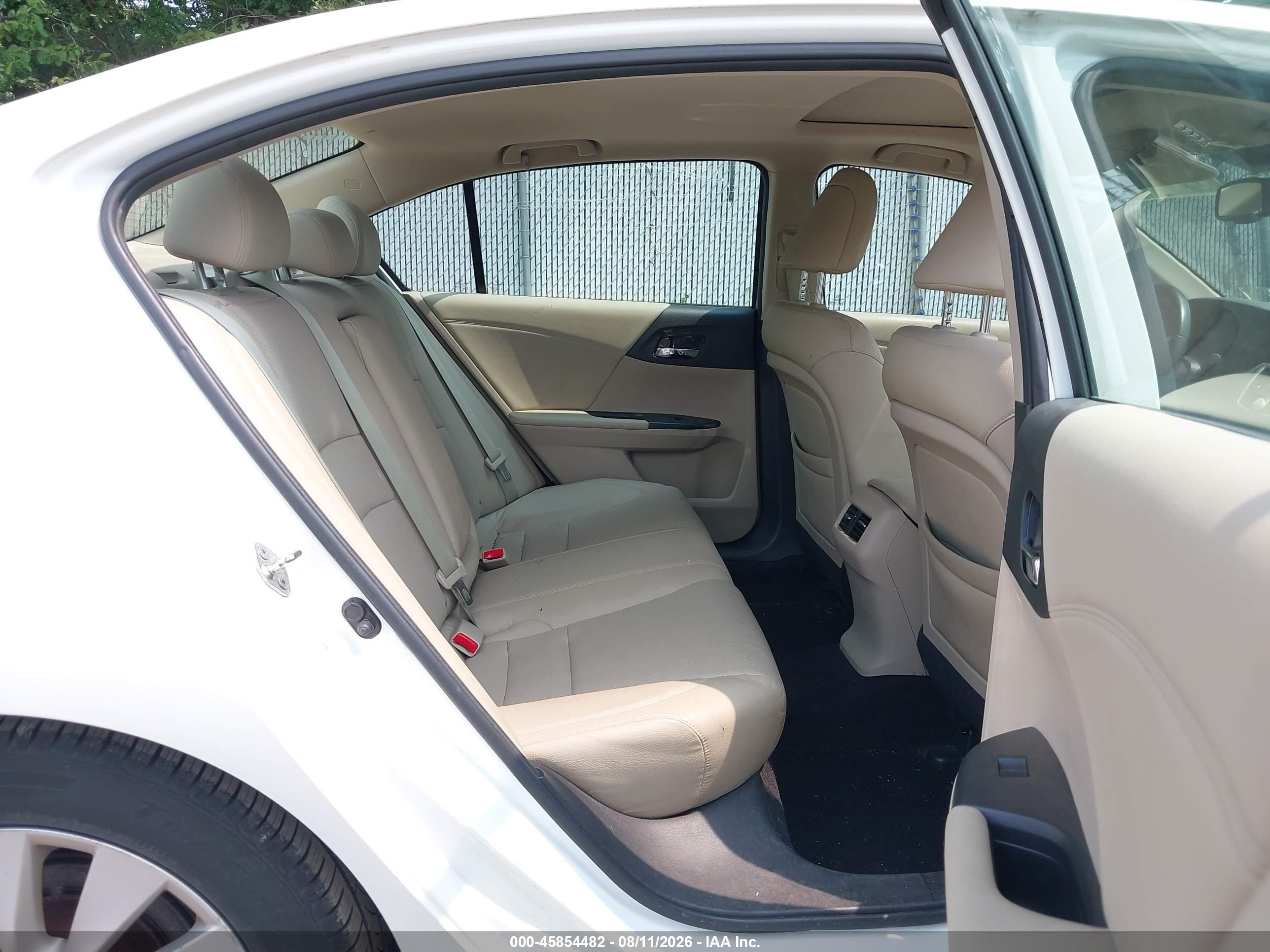 2014 Honda Accord Ex-l White vin: 1HGCR2F89EA022271