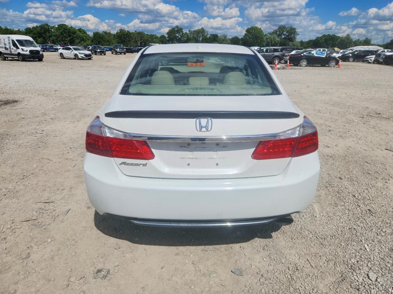 2015 Honda Accord Exl White vin: 1HGCR2F89FA153427
