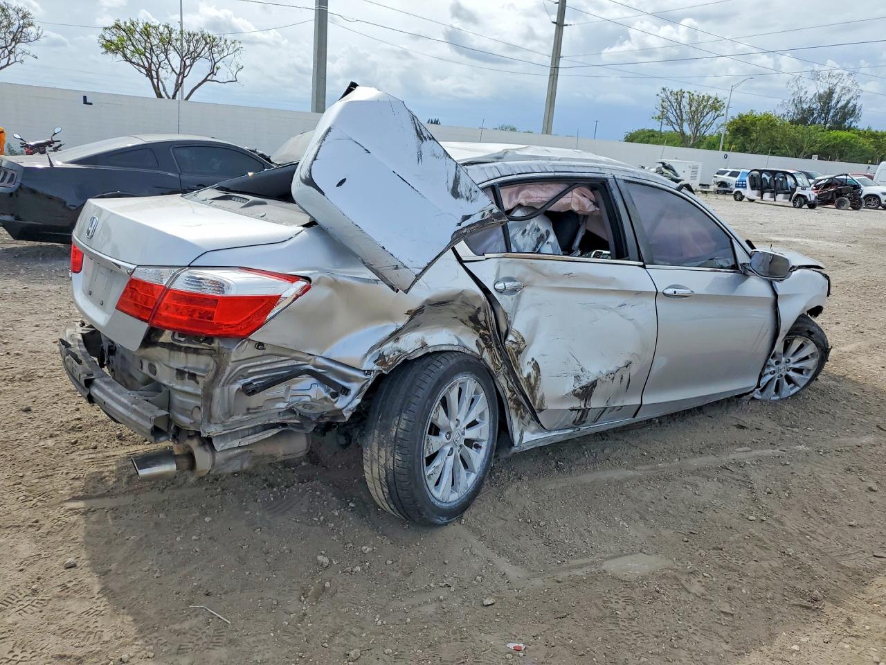 2015 Honda Accord Exl Silver vin: 1HGCR2F89FA161821