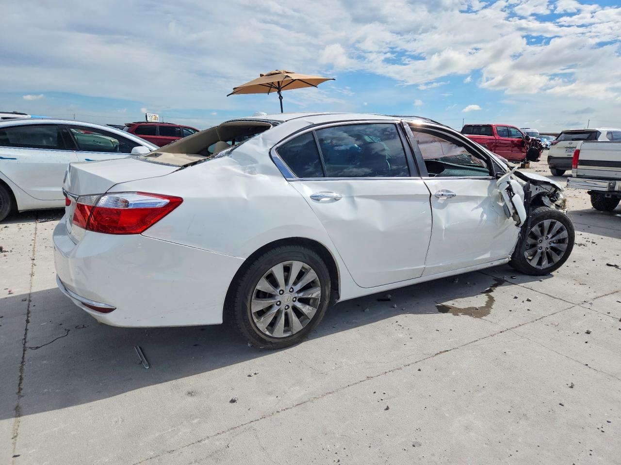 2013 Honda Accord Exl White vin: 1HGCR2F8XDA256921