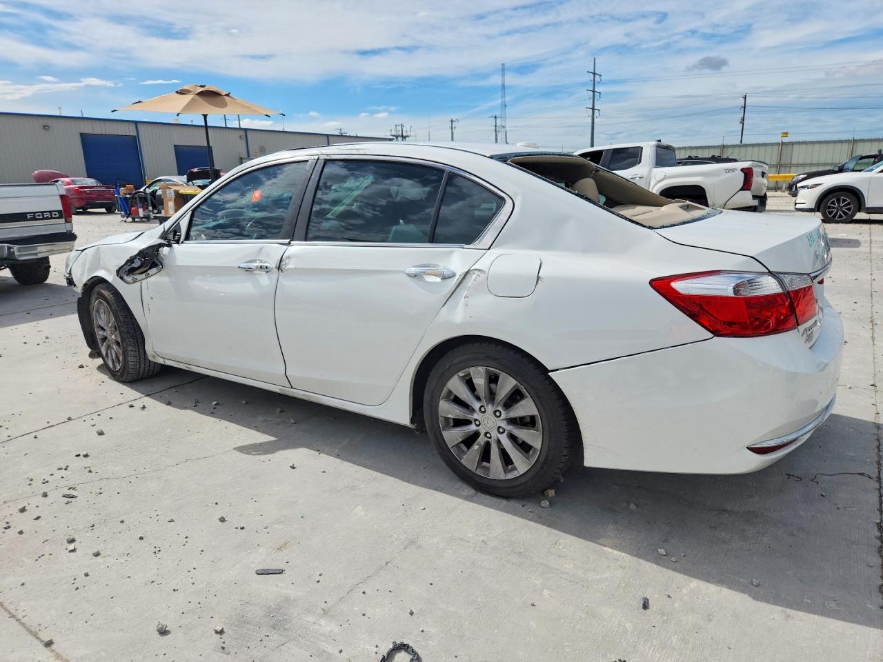 2013 Honda Accord Exl White vin: 1HGCR2F8XDA256921