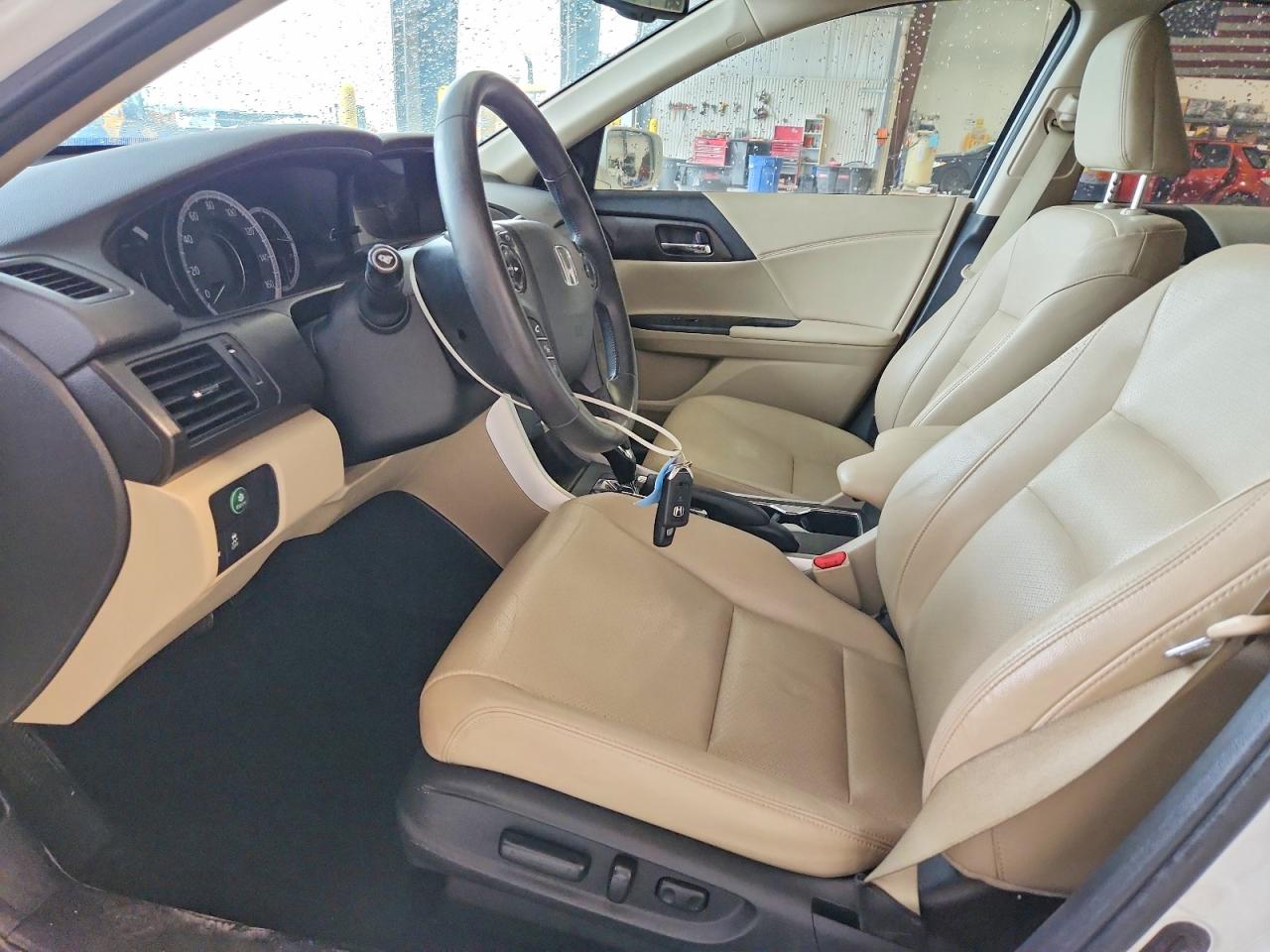 2014 Honda Accord Exl White vin: 1HGCR2F8XEA007875