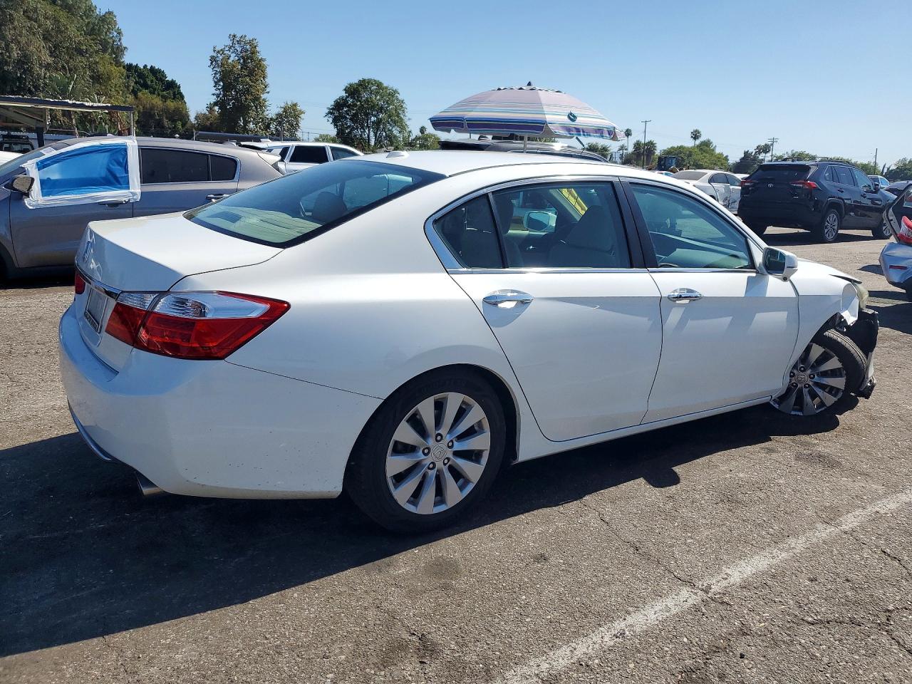 2015 Honda Accord Exl White vin: 1HGCR2F8XFA005707