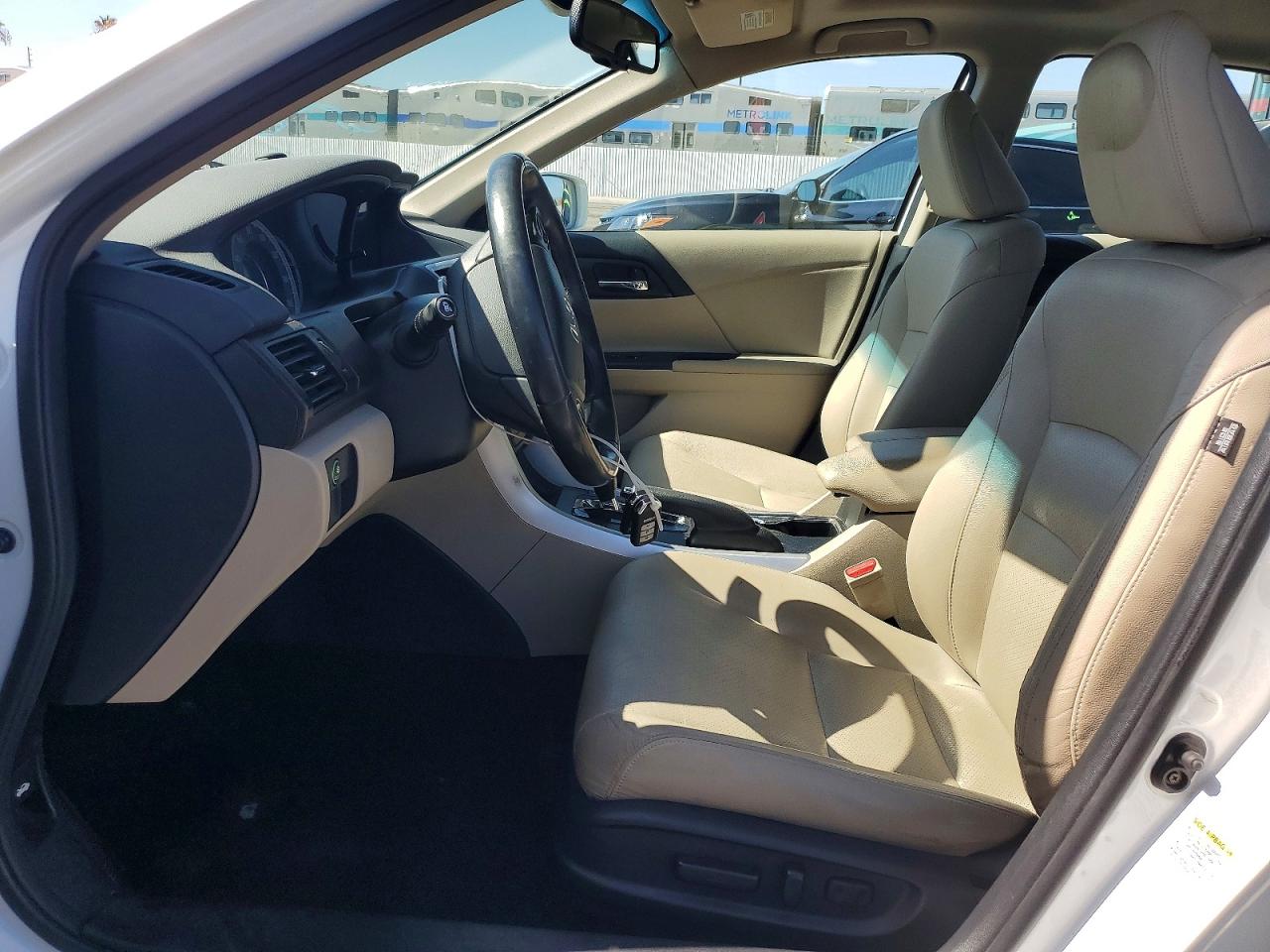2015 Honda Accord Exl White vin: 1HGCR2F8XFA005707