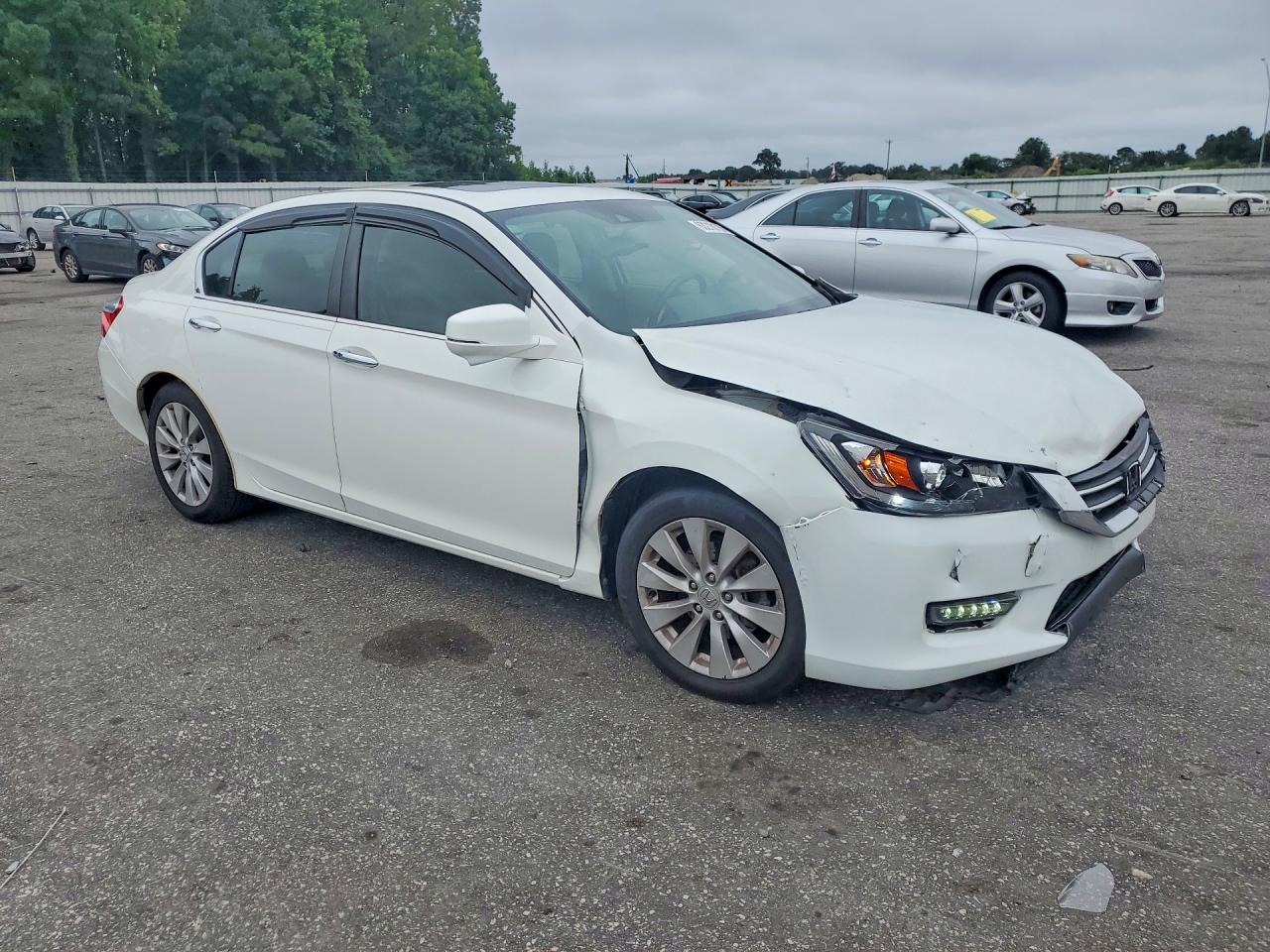 2015 Honda Accord Exl White vin: 1HGCR2F8XFA155526