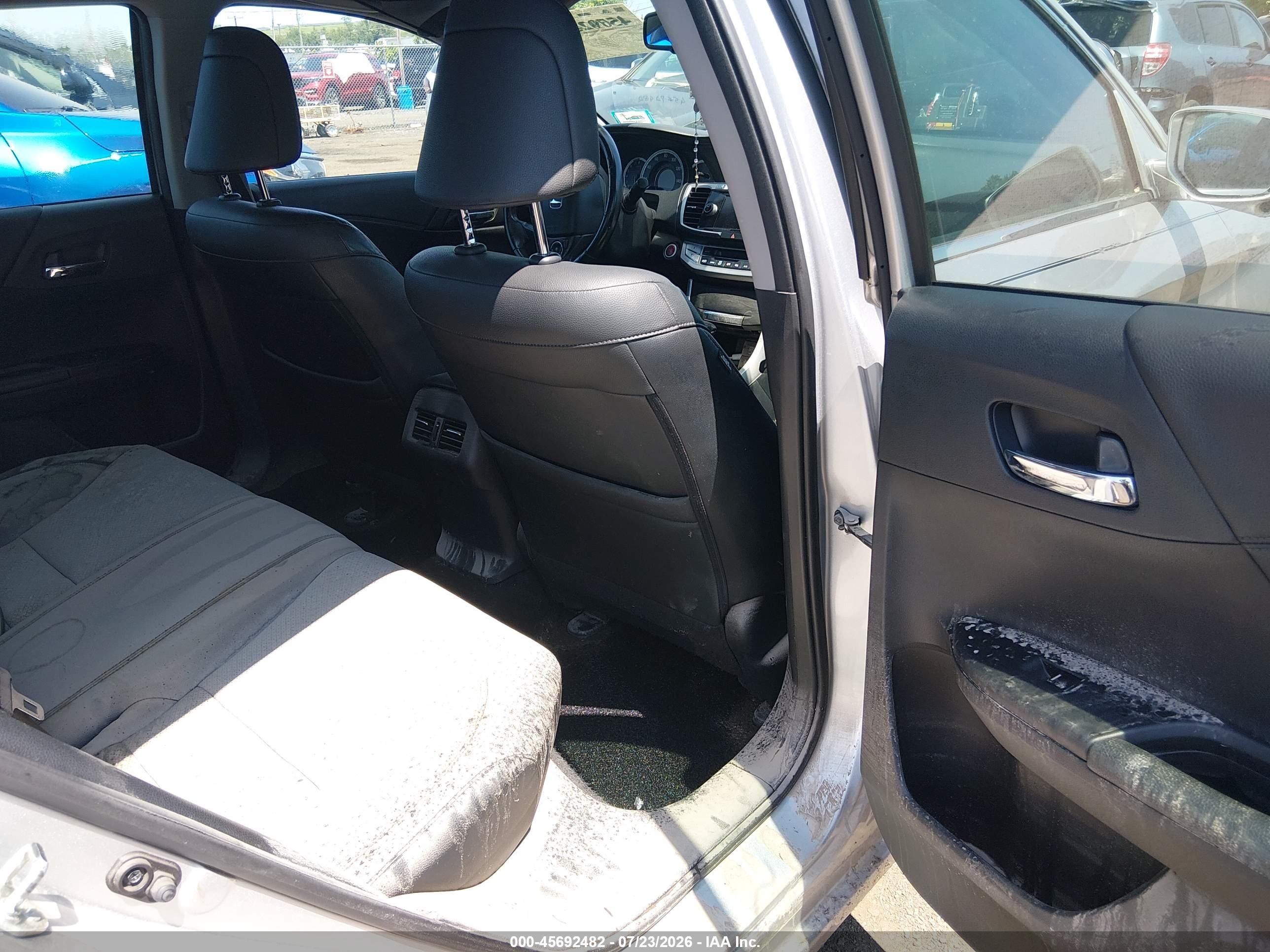 2015 Honda Accord Ex-l Silver vin: 1HGCR2F8XFA174044