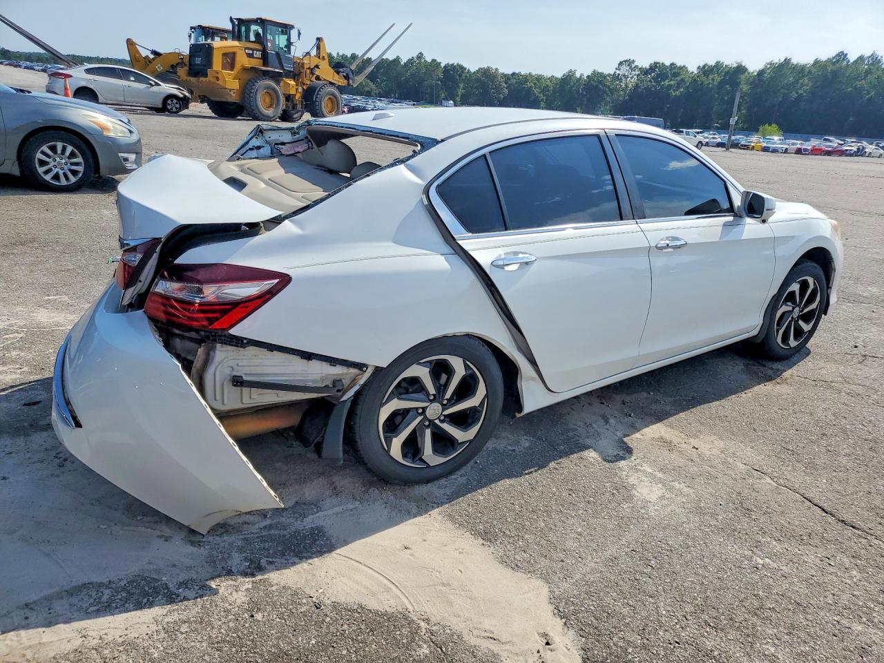 2017 Honda Accord Exl White vin: 1HGCR2F8XHA239588