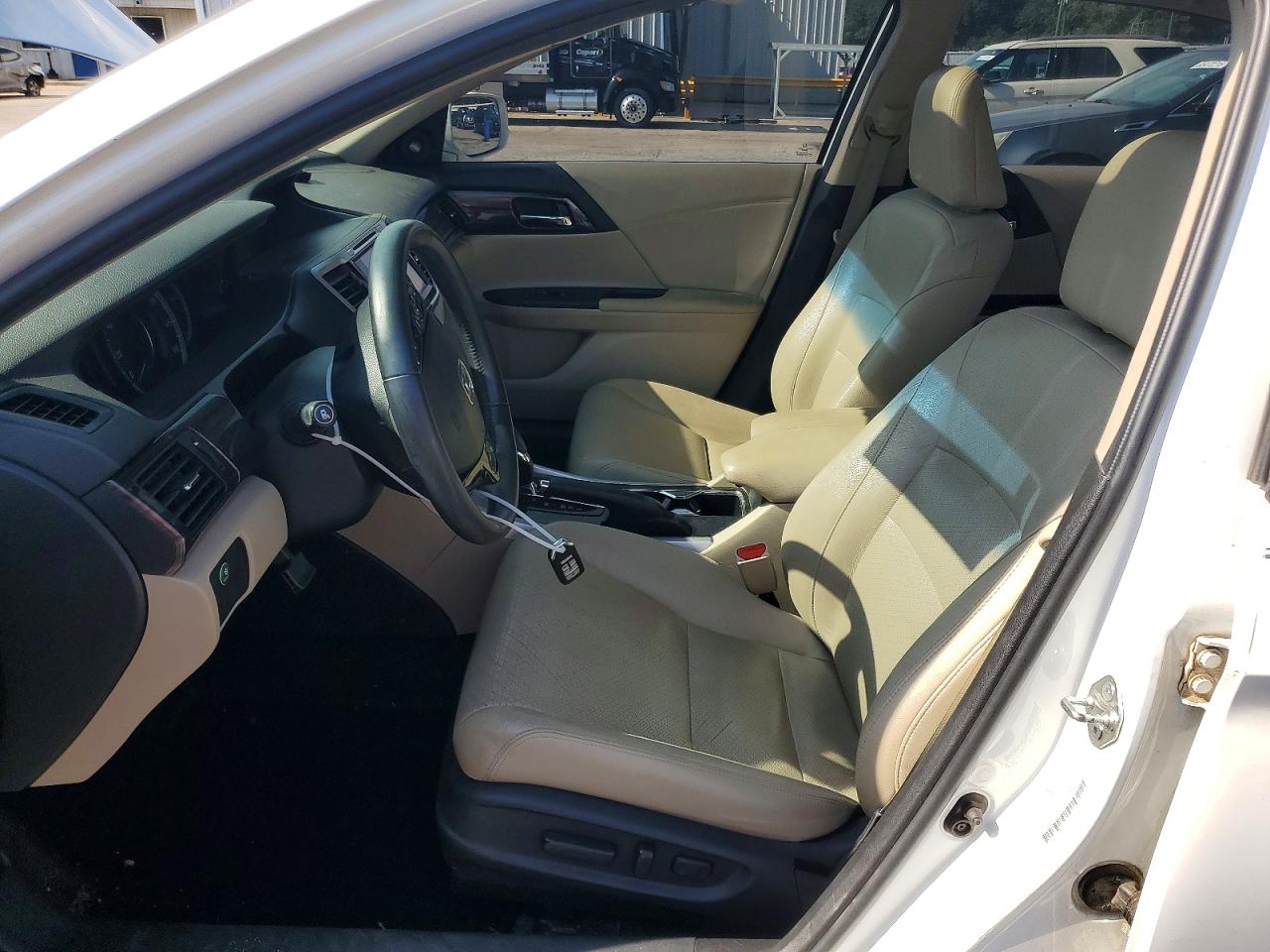 2017 Honda Accord Exl White vin: 1HGCR2F8XHA239588