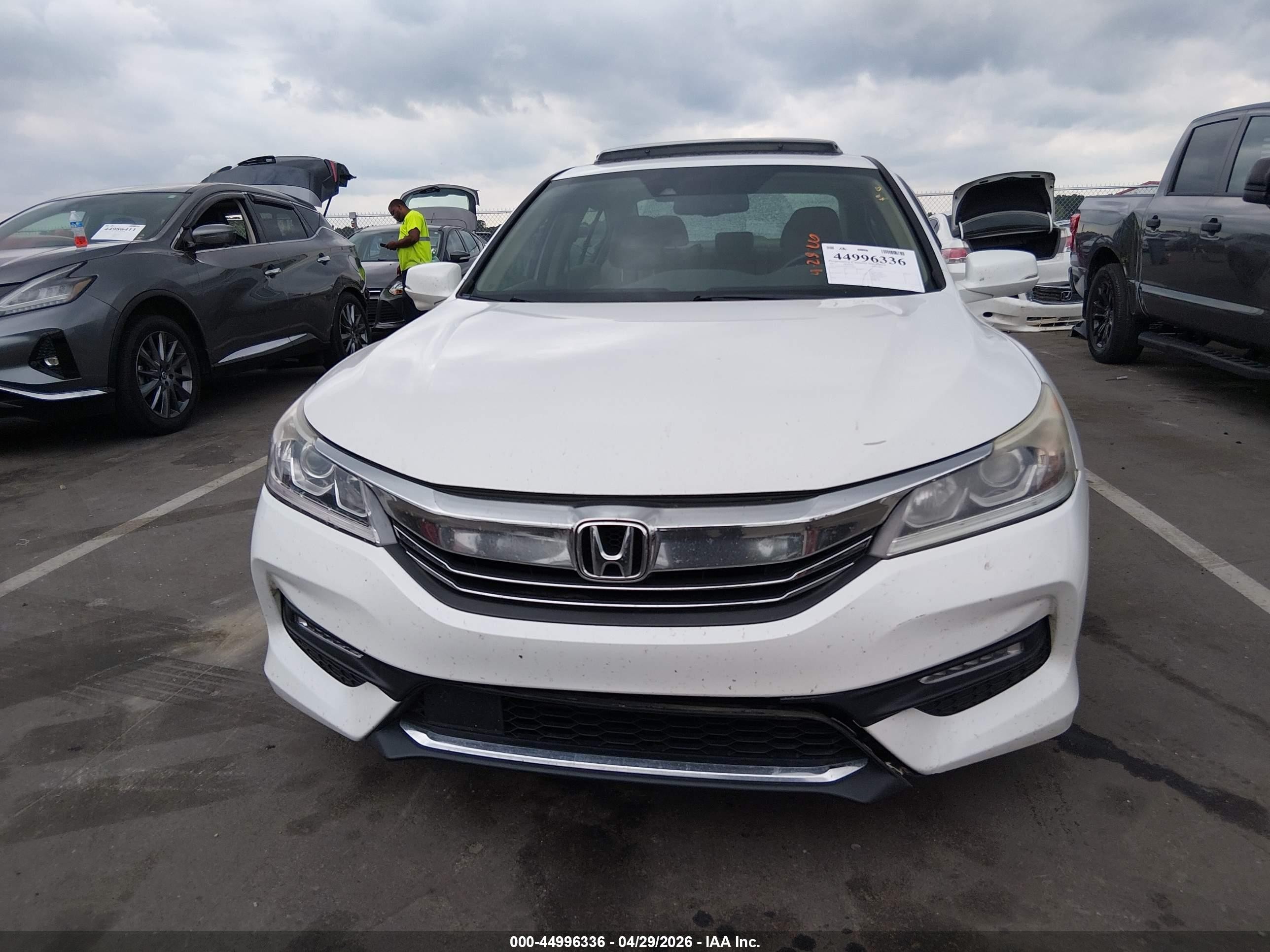 2017 Honda Accord Ex-l Белый vin: 1HGCR2F90HA056824