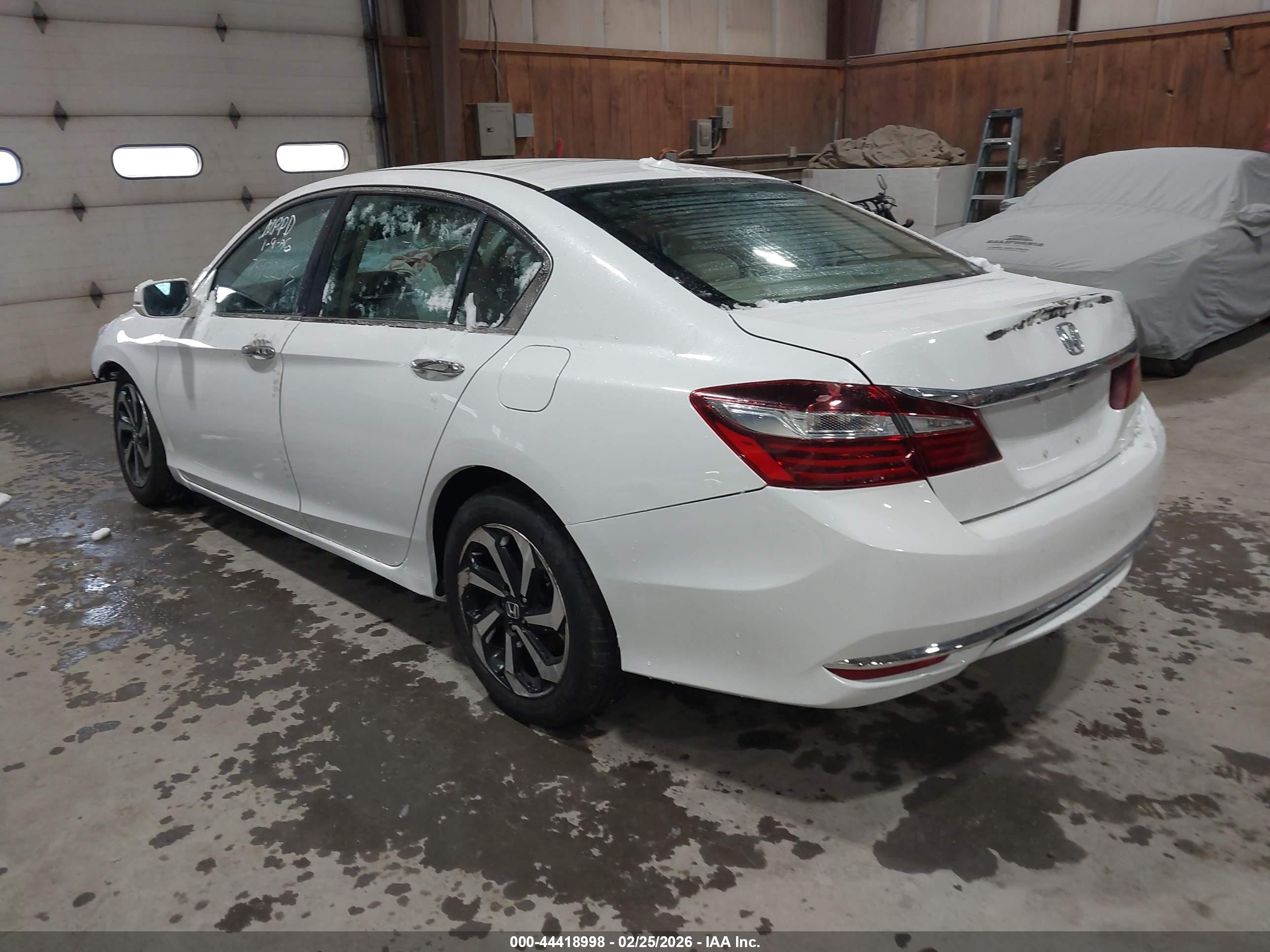 2017 Honda Accord Ex-l White vin: 1HGCR2F98HA177441