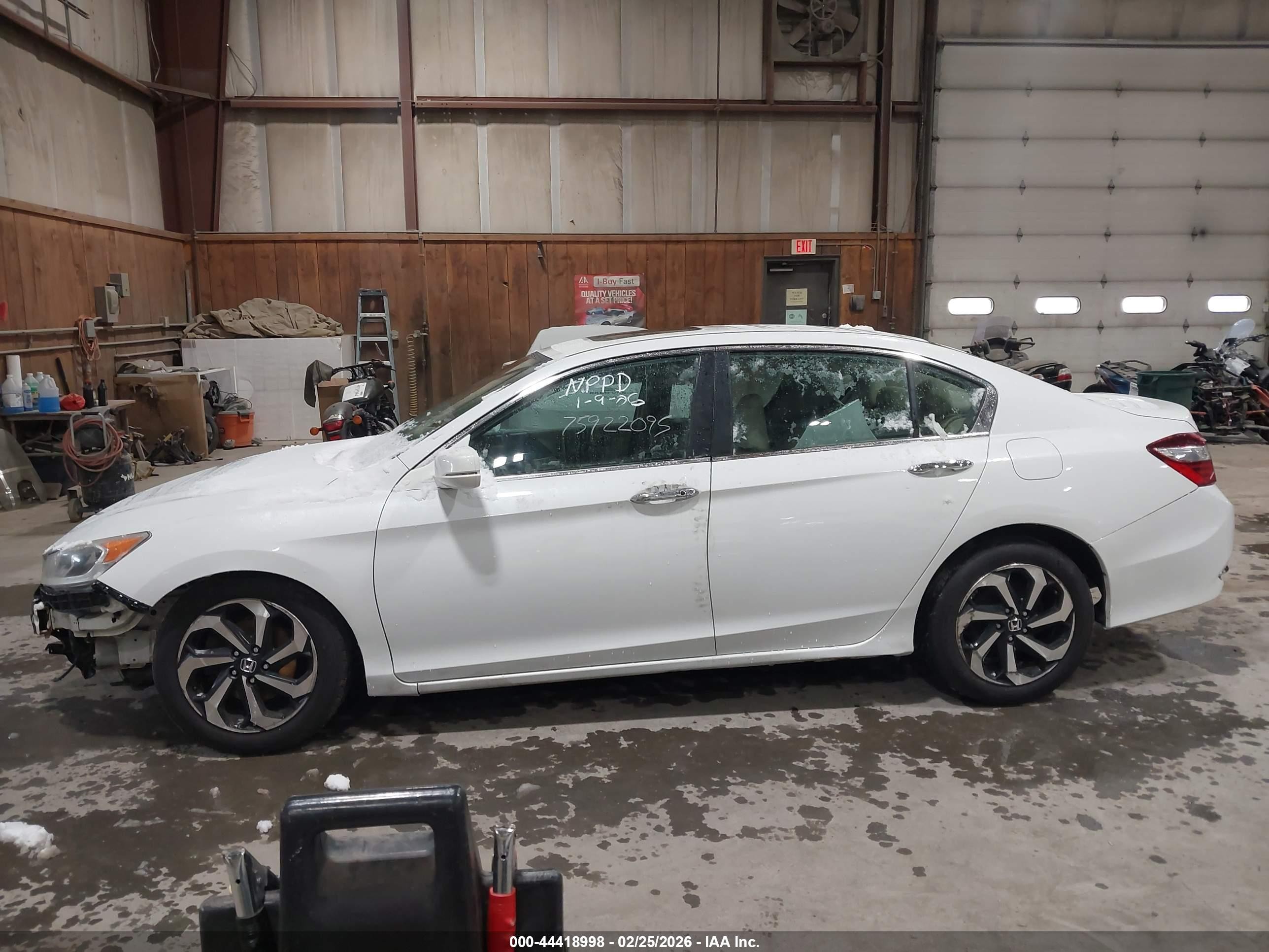 2017 Honda Accord Ex-l White vin: 1HGCR2F98HA177441