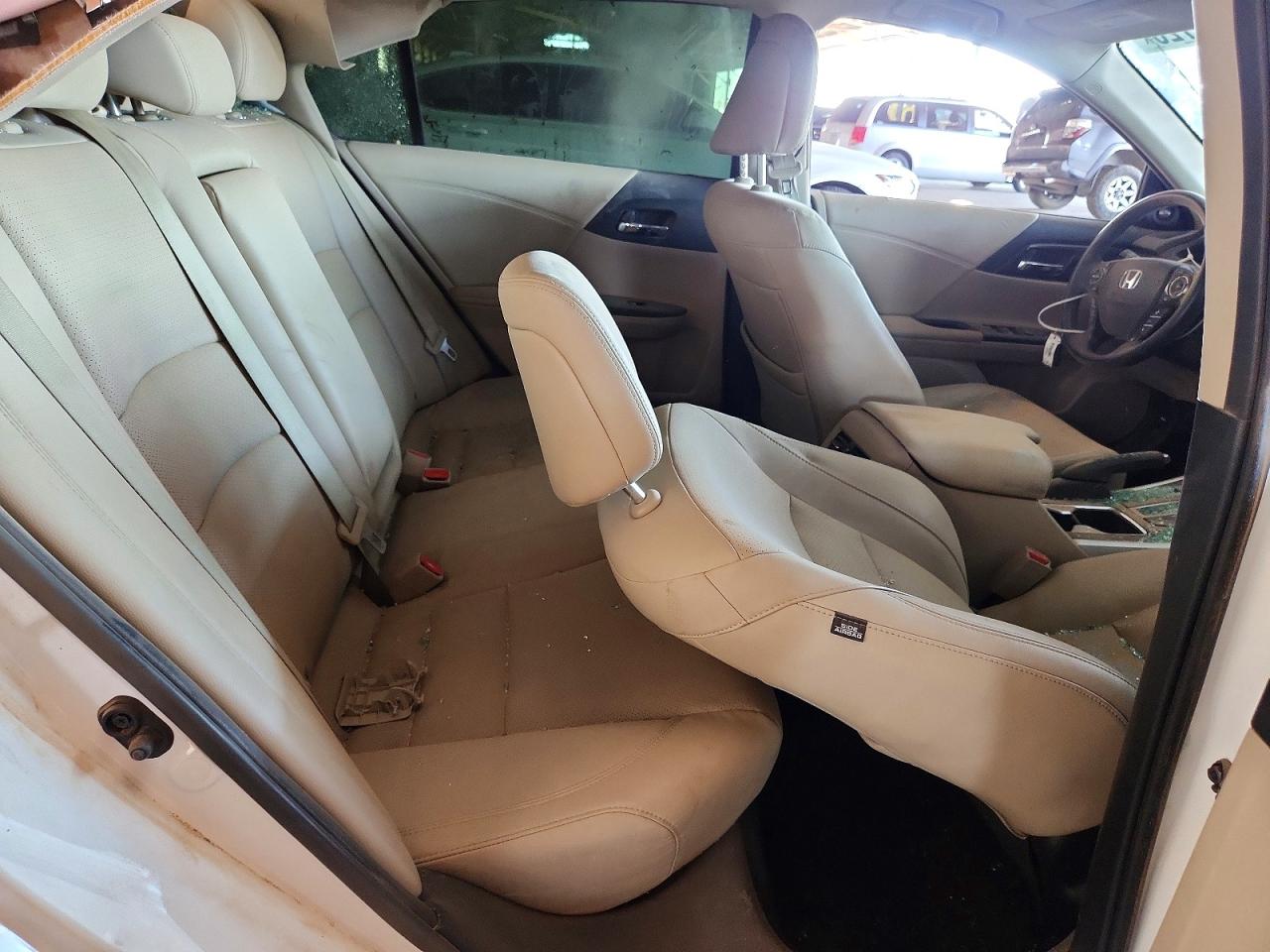 2016 Honda Accord Exl White vin: 1HGCR3F01GA015463