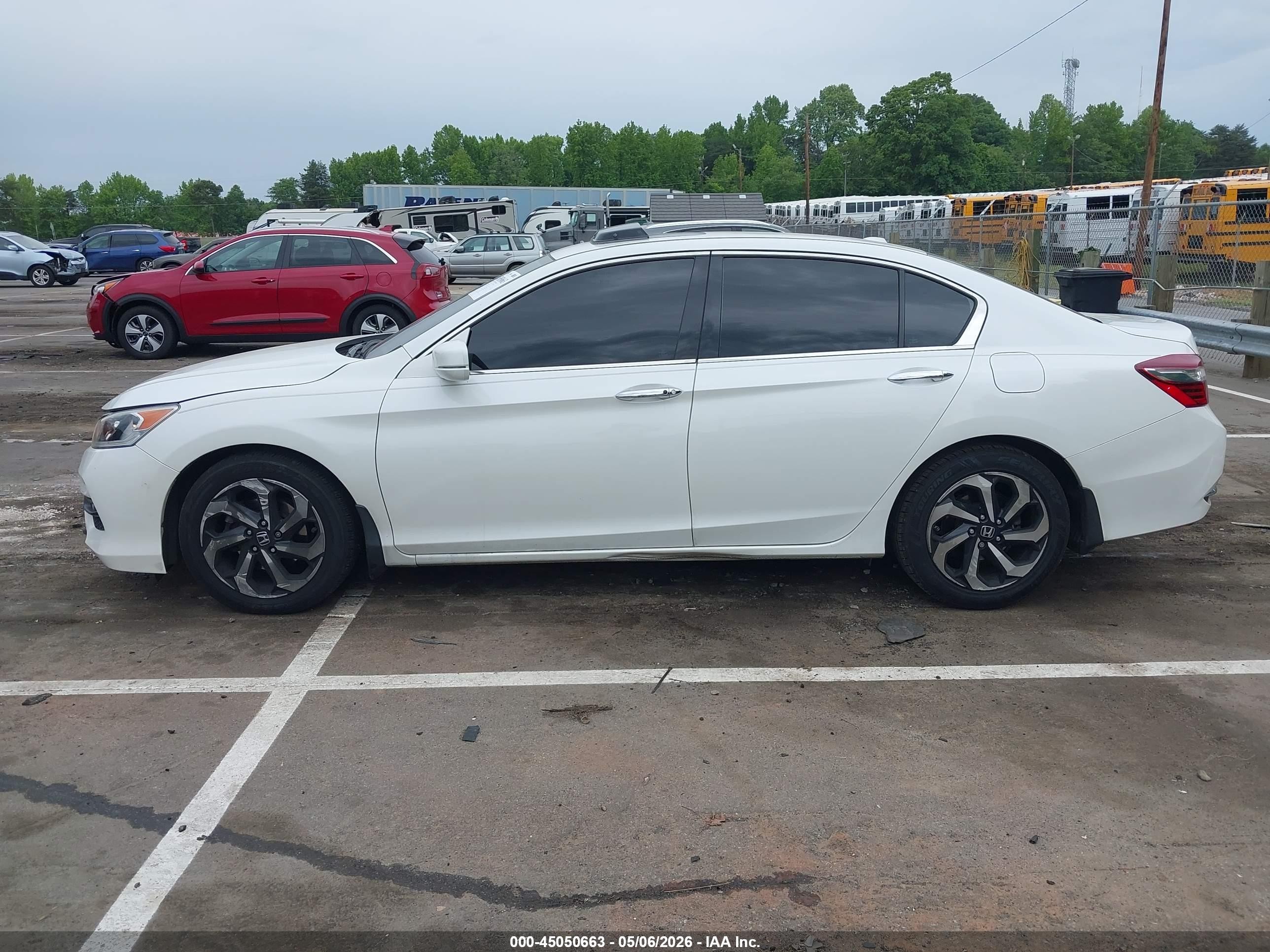 2017 Honda Accord Ex-l V6 Белый vin: 1HGCR3F0XHA003703
