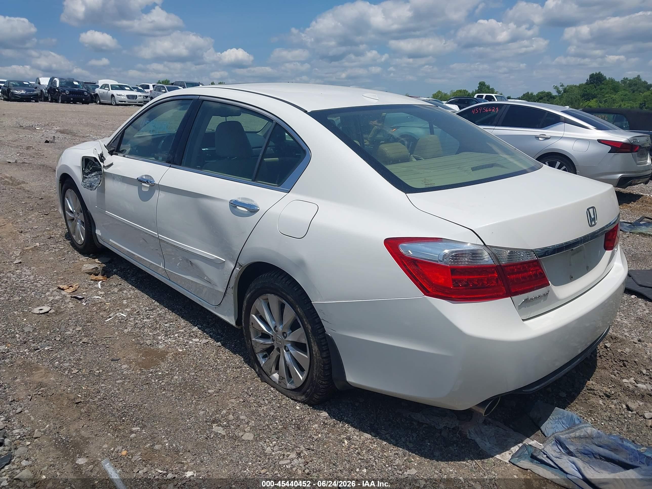 2013 Honda Accord Ex-l V-6 White vin: 1HGCR3F80DA017500