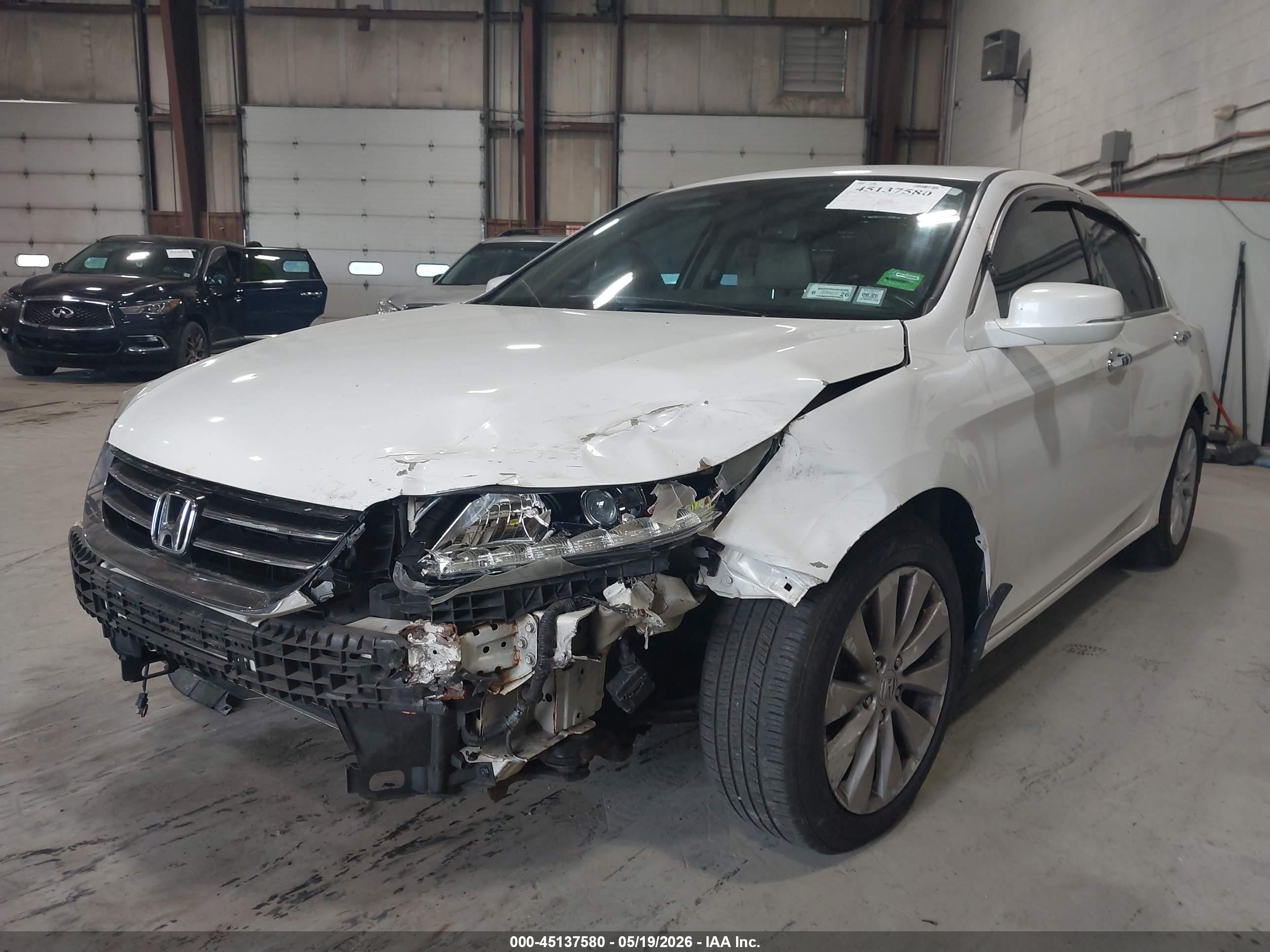 2014 Honda Accord Exl White vin: 1HGCR3F80EA003386