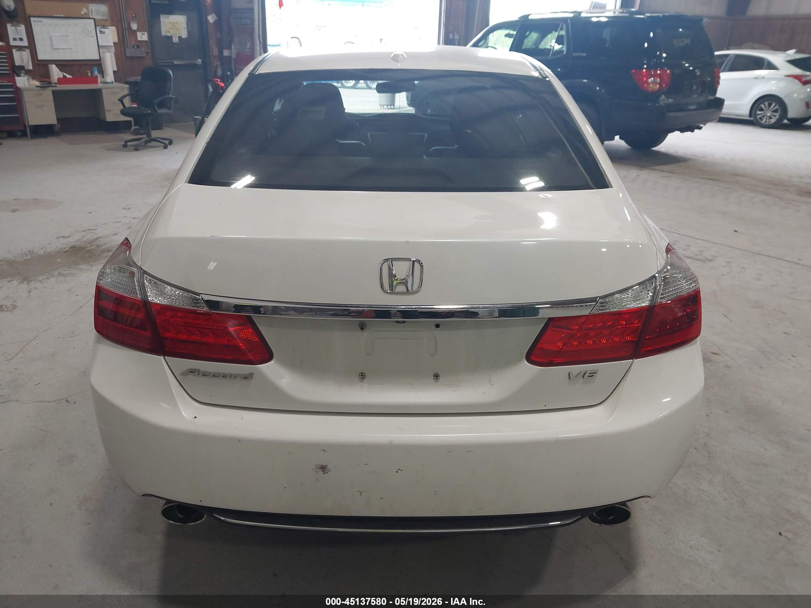 2014 Honda Accord Exl White vin: 1HGCR3F80EA003386