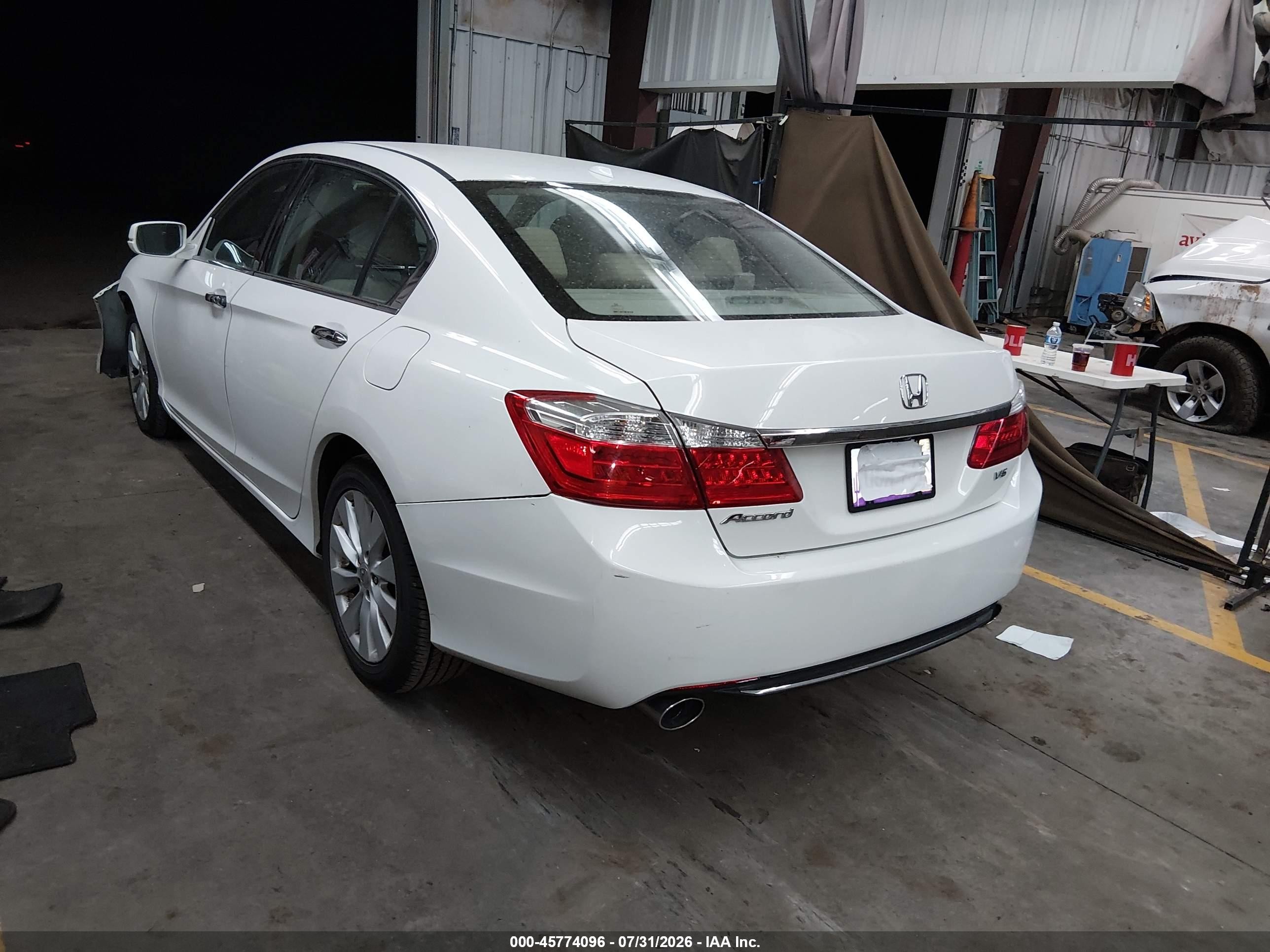 2014 Honda Accord Ex-l V-6 White vin: 1HGCR3F80EA010256