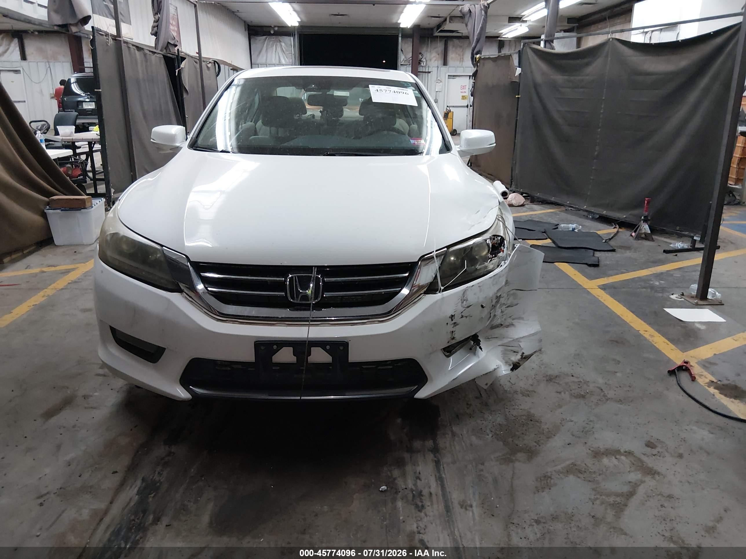 2014 Honda Accord Ex-l V-6 White vin: 1HGCR3F80EA010256