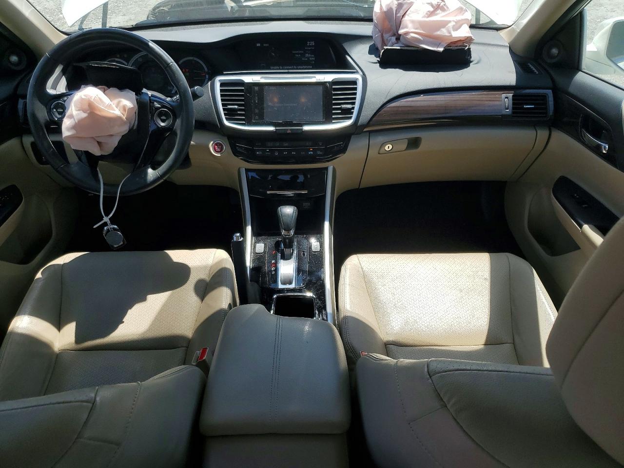 2017 Honda Accord Exl White vin: 1HGCR3F80HA039258
