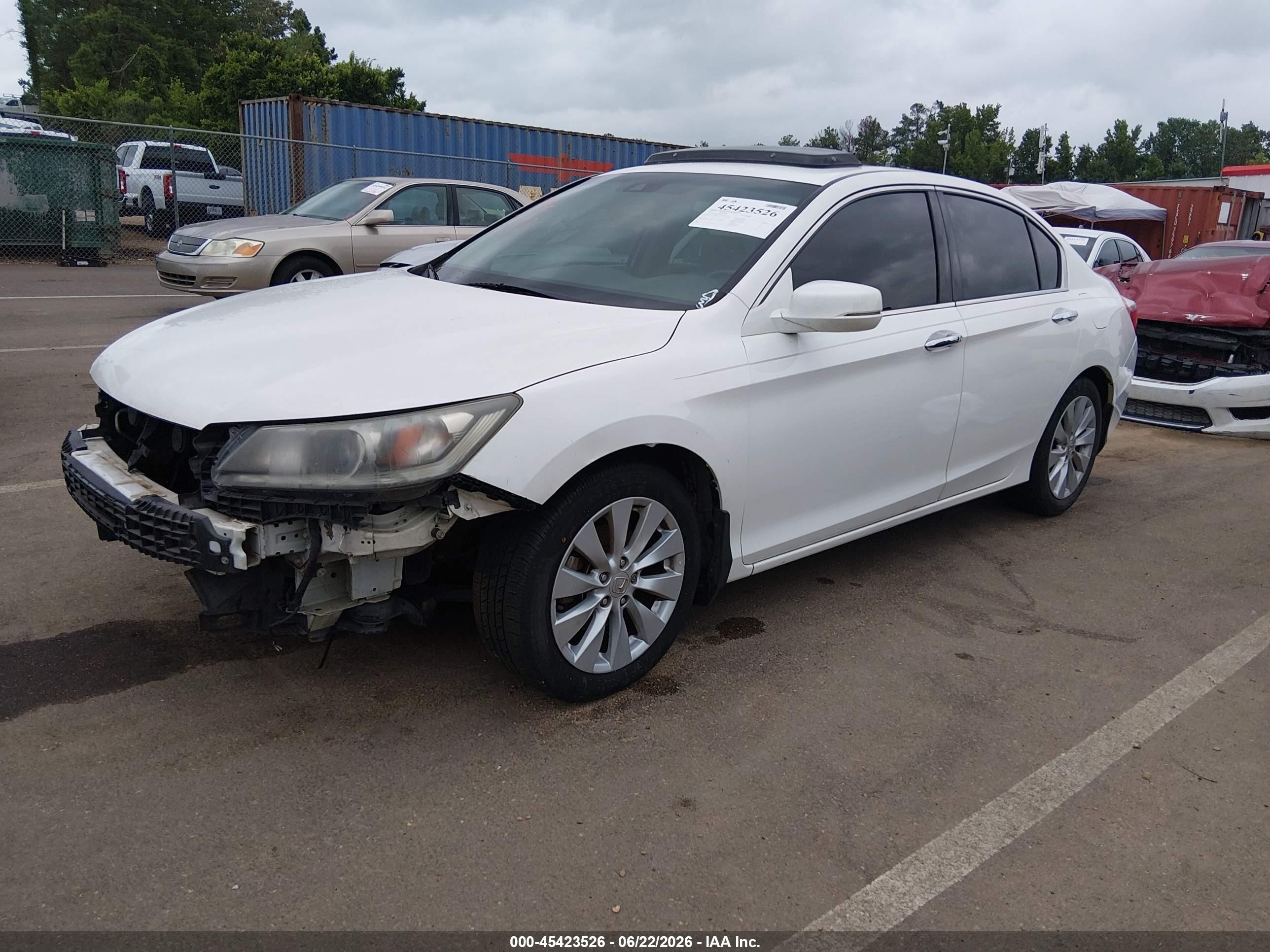 2013 Honda Accord Ex-l V-6 White vin: 1HGCR3F81DA017456