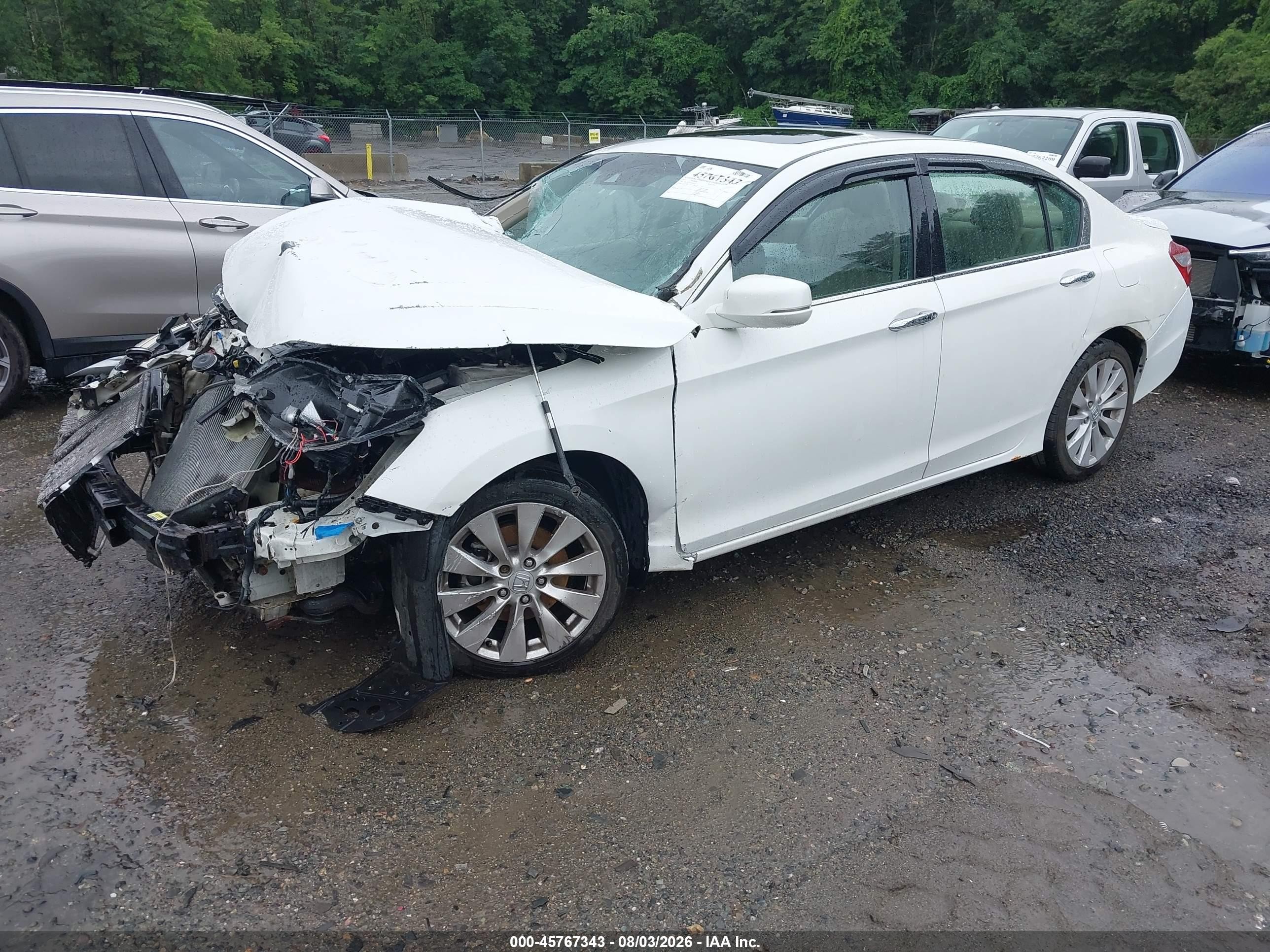2013 Honda Accord Ex-l V-6 White vin: 1HGCR3F81DA020471