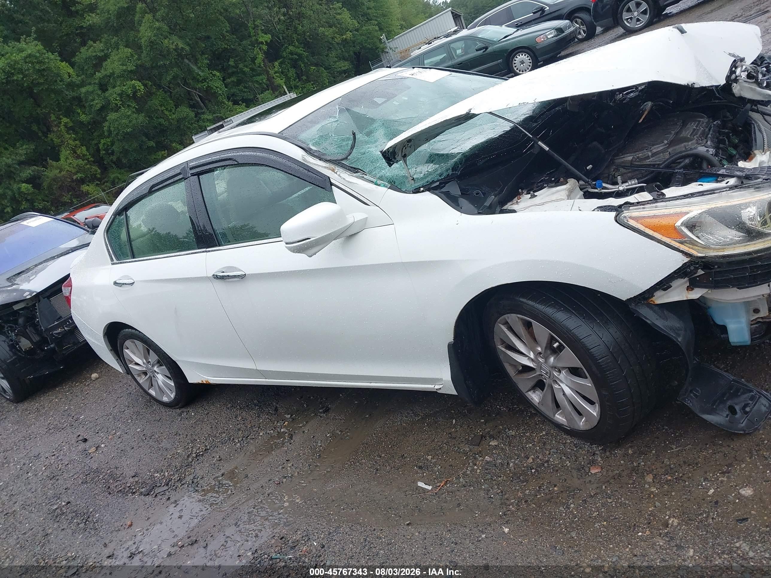 2013 Honda Accord Ex-l V-6 White vin: 1HGCR3F81DA020471