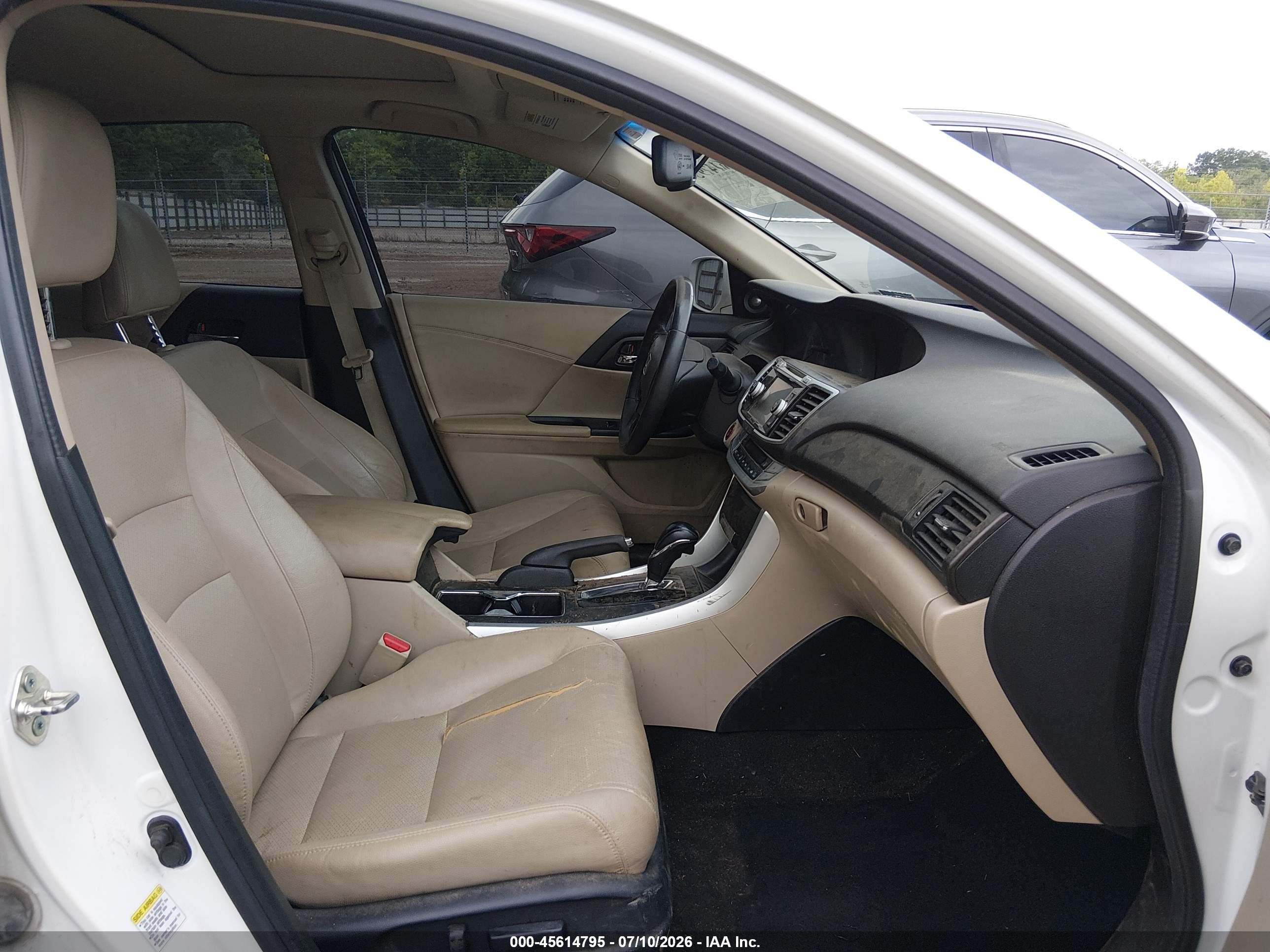 2013 Honda Accord Ex-l V-6 White vin: 1HGCR3F81DA035732