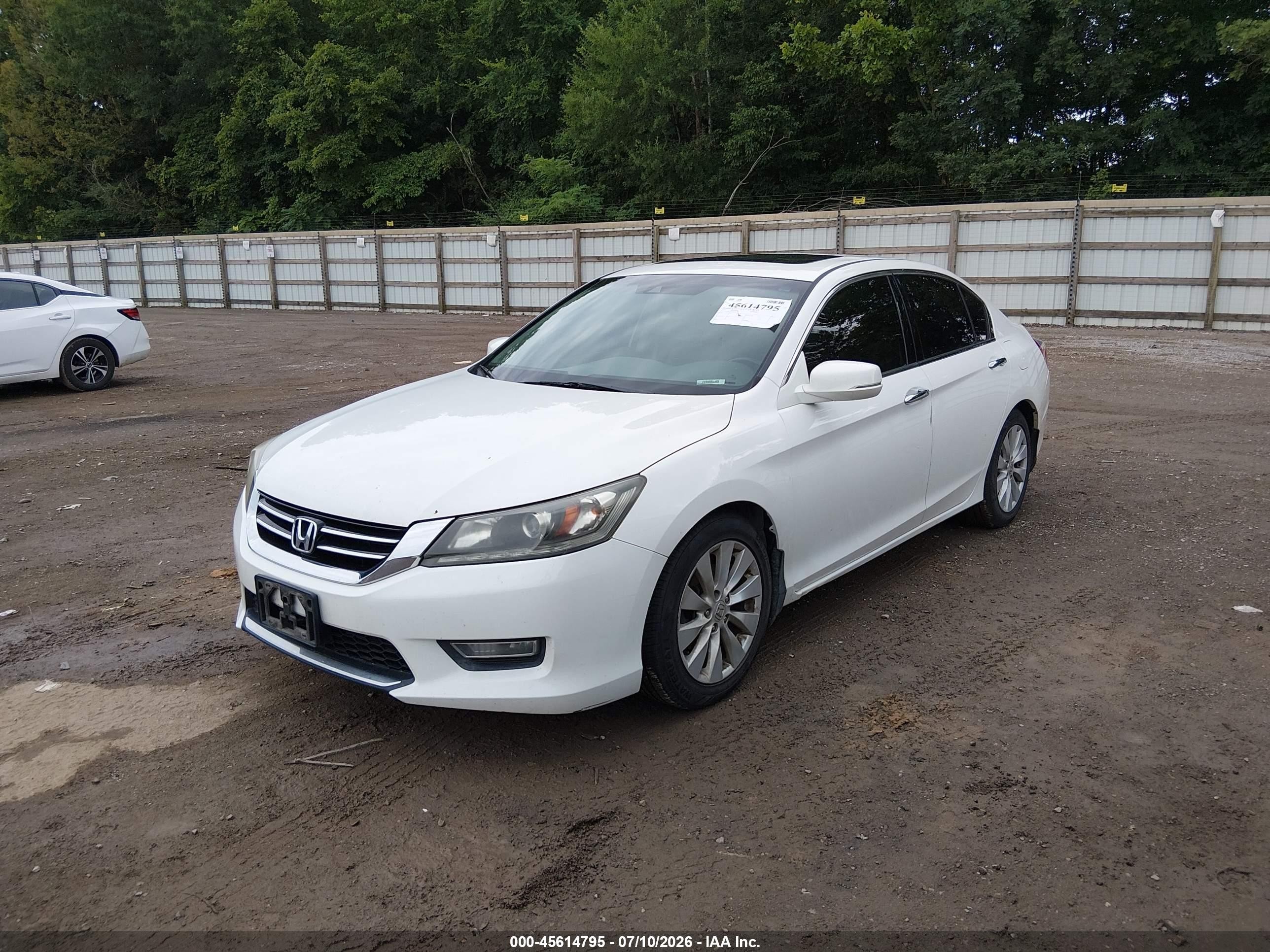 2013 Honda Accord Ex-l V-6 White vin: 1HGCR3F81DA035732