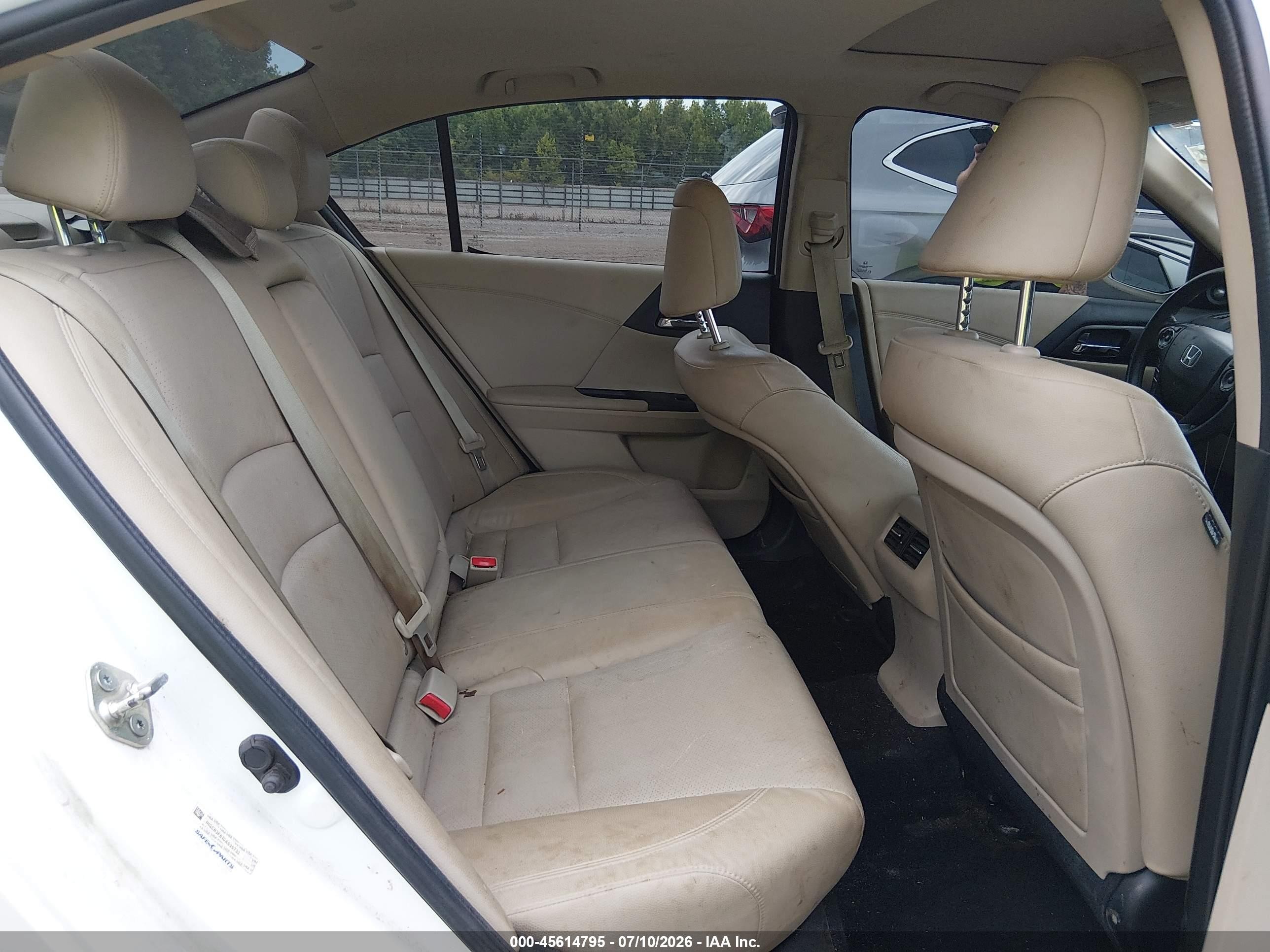 2013 Honda Accord Ex-l V-6 White vin: 1HGCR3F81DA035732