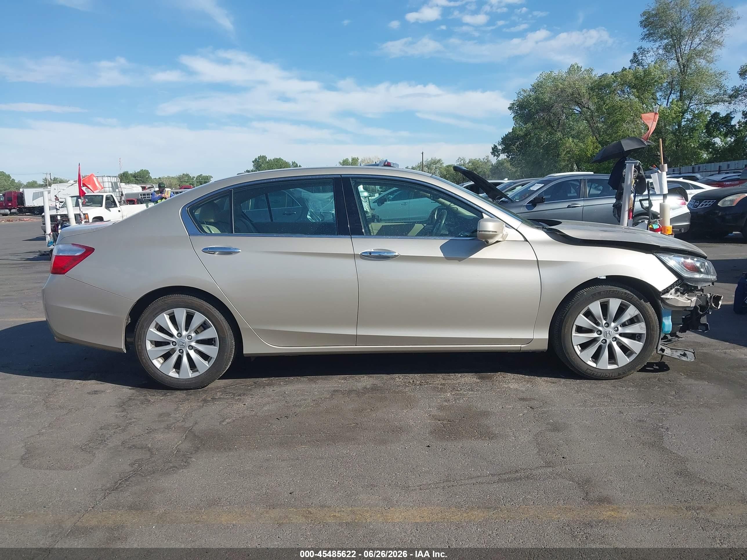 2014 Honda Accord Ex-l V-6 Cream vin: 1HGCR3F81EA040351