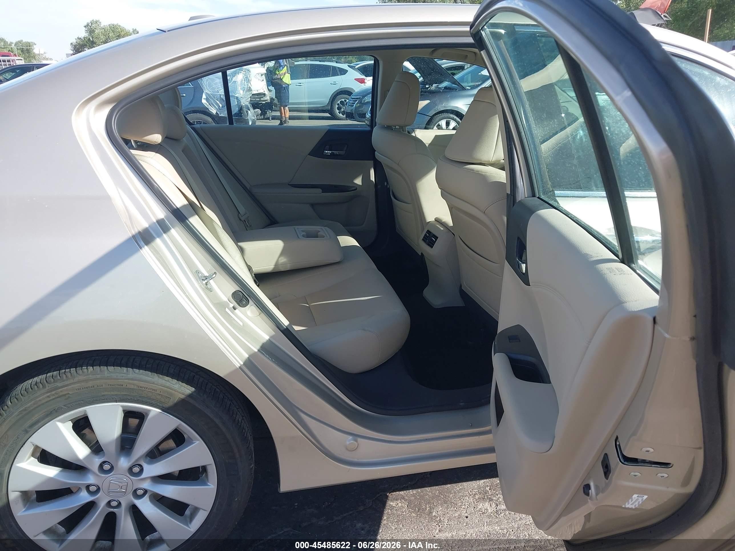 2014 Honda Accord Ex-l V-6 Cream vin: 1HGCR3F81EA040351