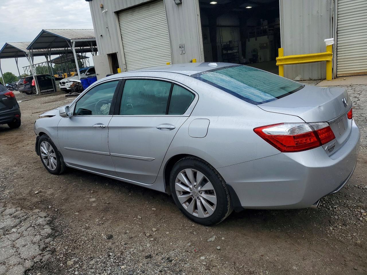 2015 Honda Accord Exl Серебряный vin: 1HGCR3F81FA030310