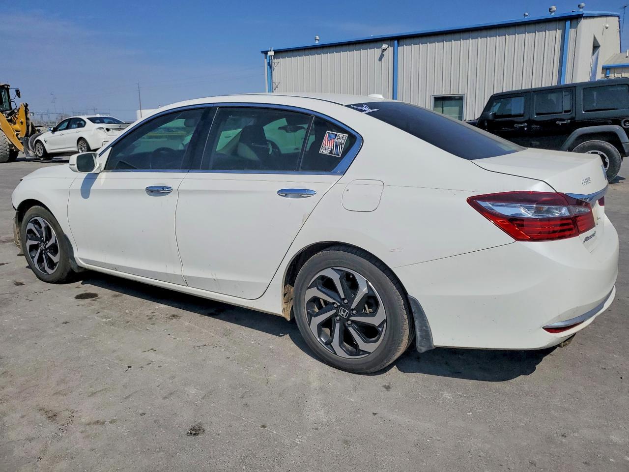 2017 Honda Accord Exl White vin: 1HGCR3F81HA013820