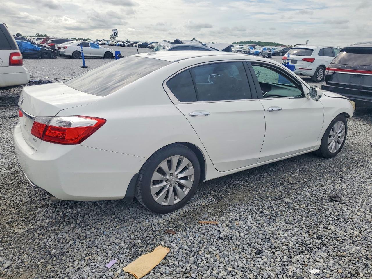 2013 Honda Accord Exl White vin: 1HGCR3F82DA005137