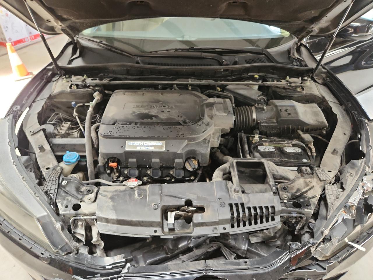 2013 Honda Accord Exl Черный vin: 1HGCR3F82DA005297 Damage: Left Front Rail, Kinked, > 12 Inches
