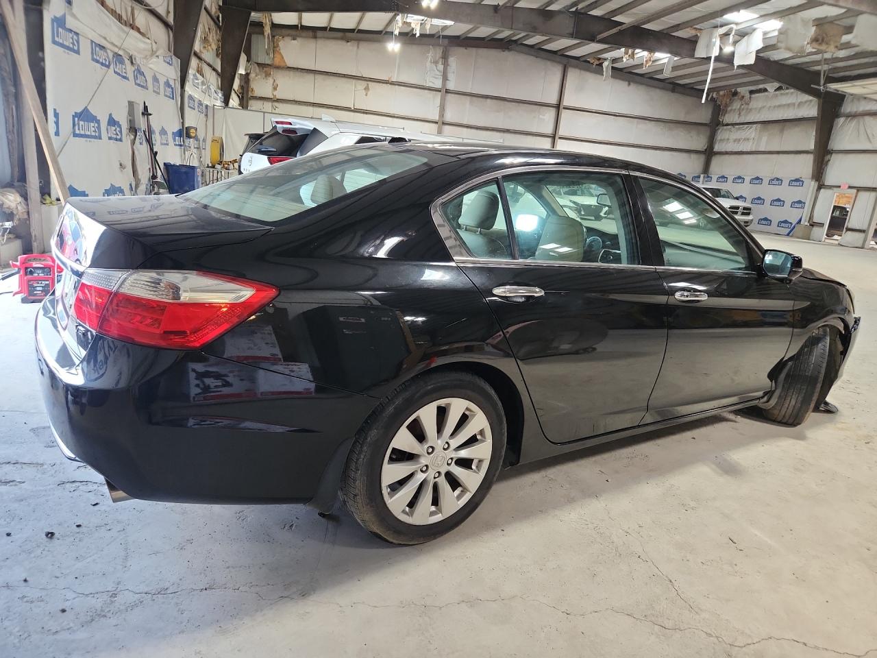 2013 Honda Accord Exl Черный vin: 1HGCR3F82DA005297 Damage: Right Qtr Panel, Heavy Scratch, 5 To 6 Inches