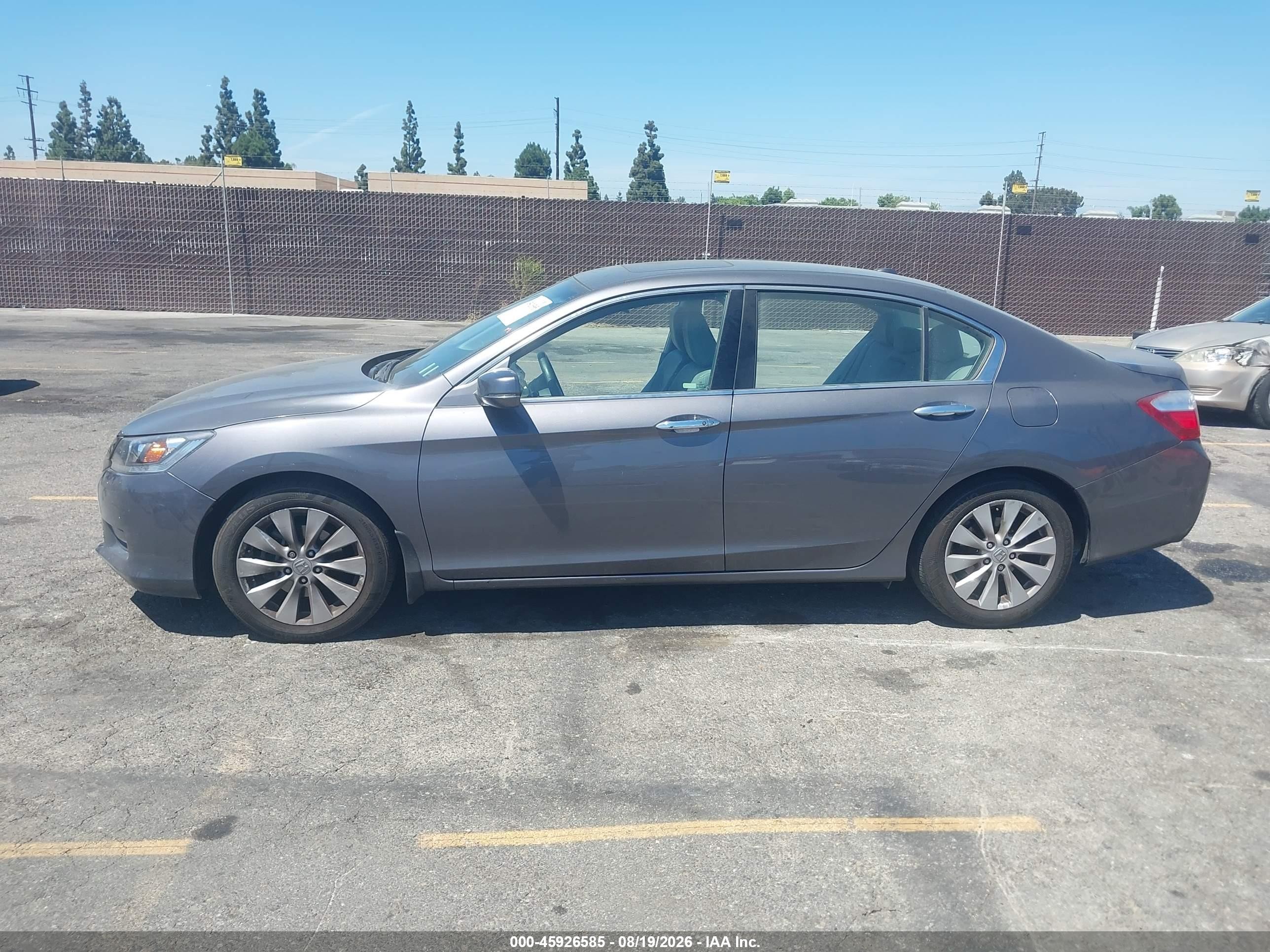 2013 Honda Accord Ex-l V-6 Silver vin: 1HGCR3F82DA016140