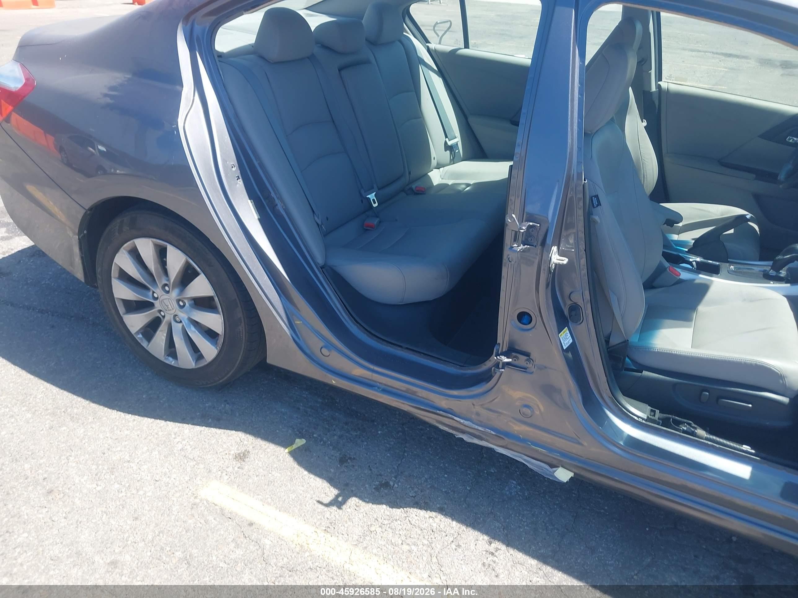 2013 Honda Accord Ex-l V-6 Silver vin: 1HGCR3F82DA016140